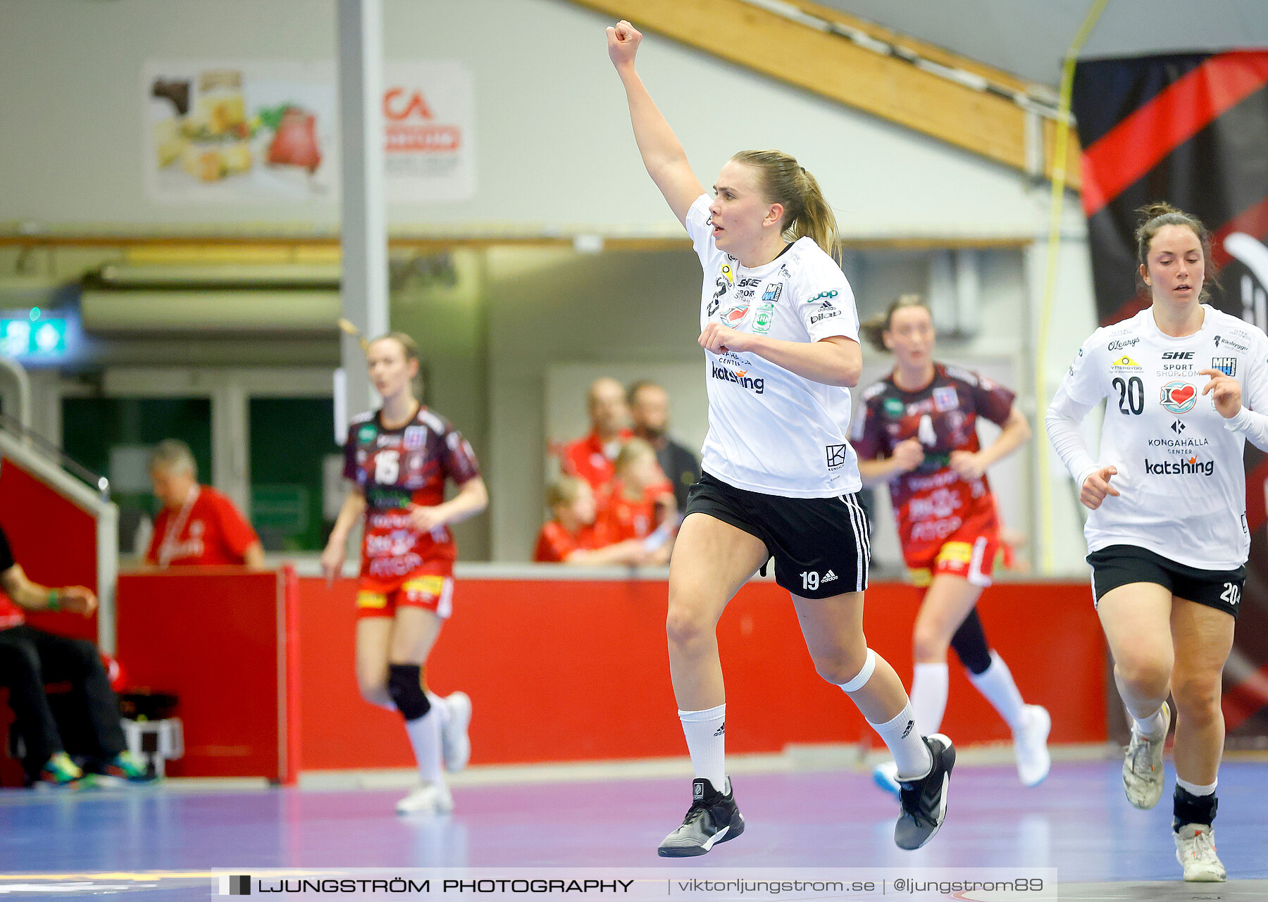 Skövde HF-Kungälvs HK 27-34,dam,Skövde Idrottshall,Skövde,Sverige,Handboll,,2022,277369