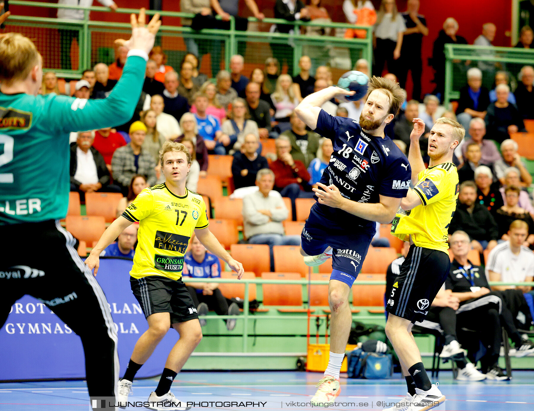 IFK Skövde HK-IK Sävehof 33-30,herr,Arena Skövde,Skövde,Sverige,Handboll,,2023,318692