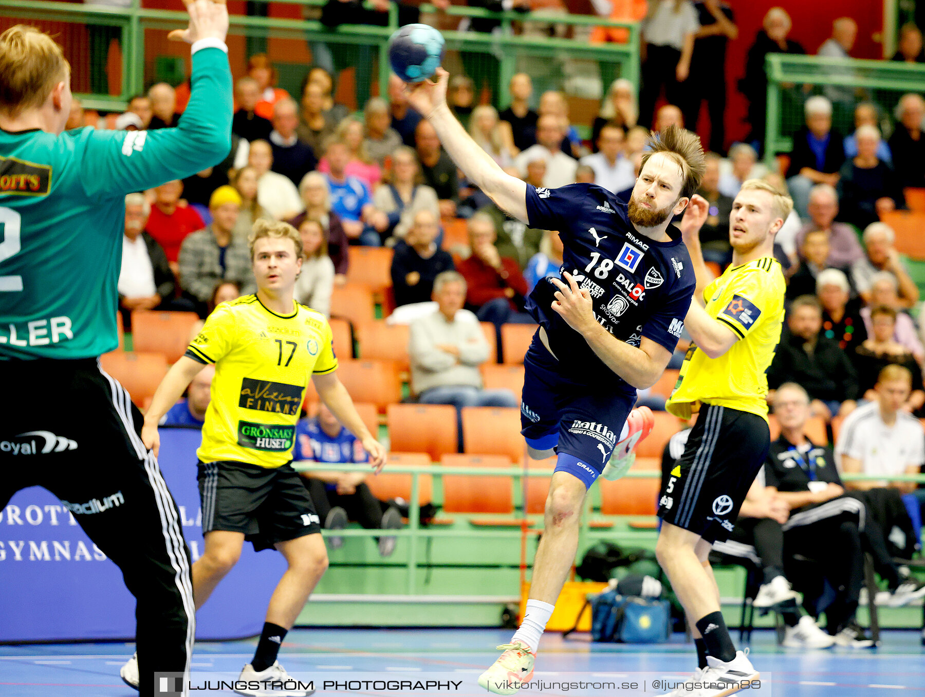 IFK Skövde HK-IK Sävehof 33-30,herr,Arena Skövde,Skövde,Sverige,Handboll,,2023,318693