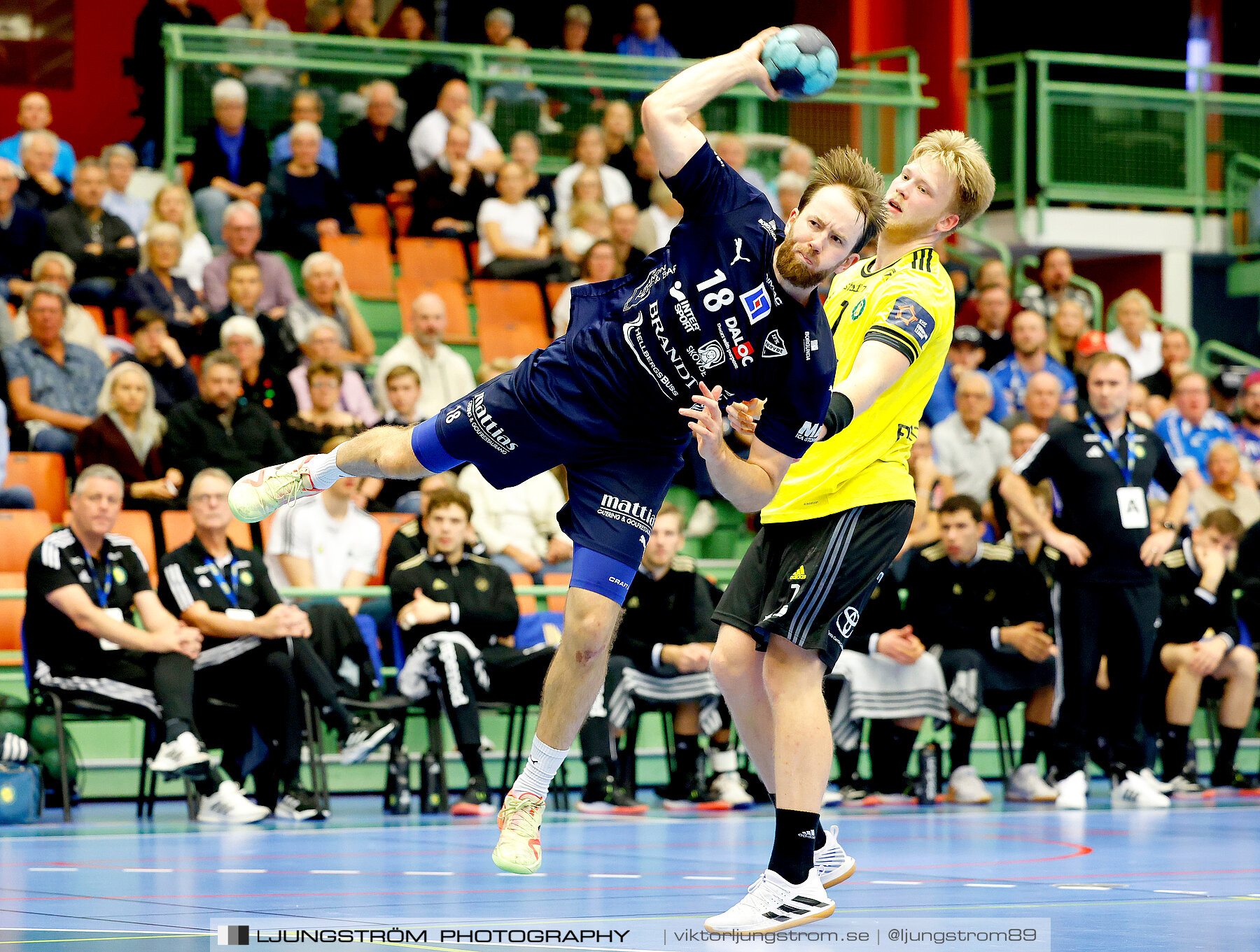 IFK Skövde HK-IK Sävehof 33-30,herr,Arena Skövde,Skövde,Sverige,Handboll,,2023,318701