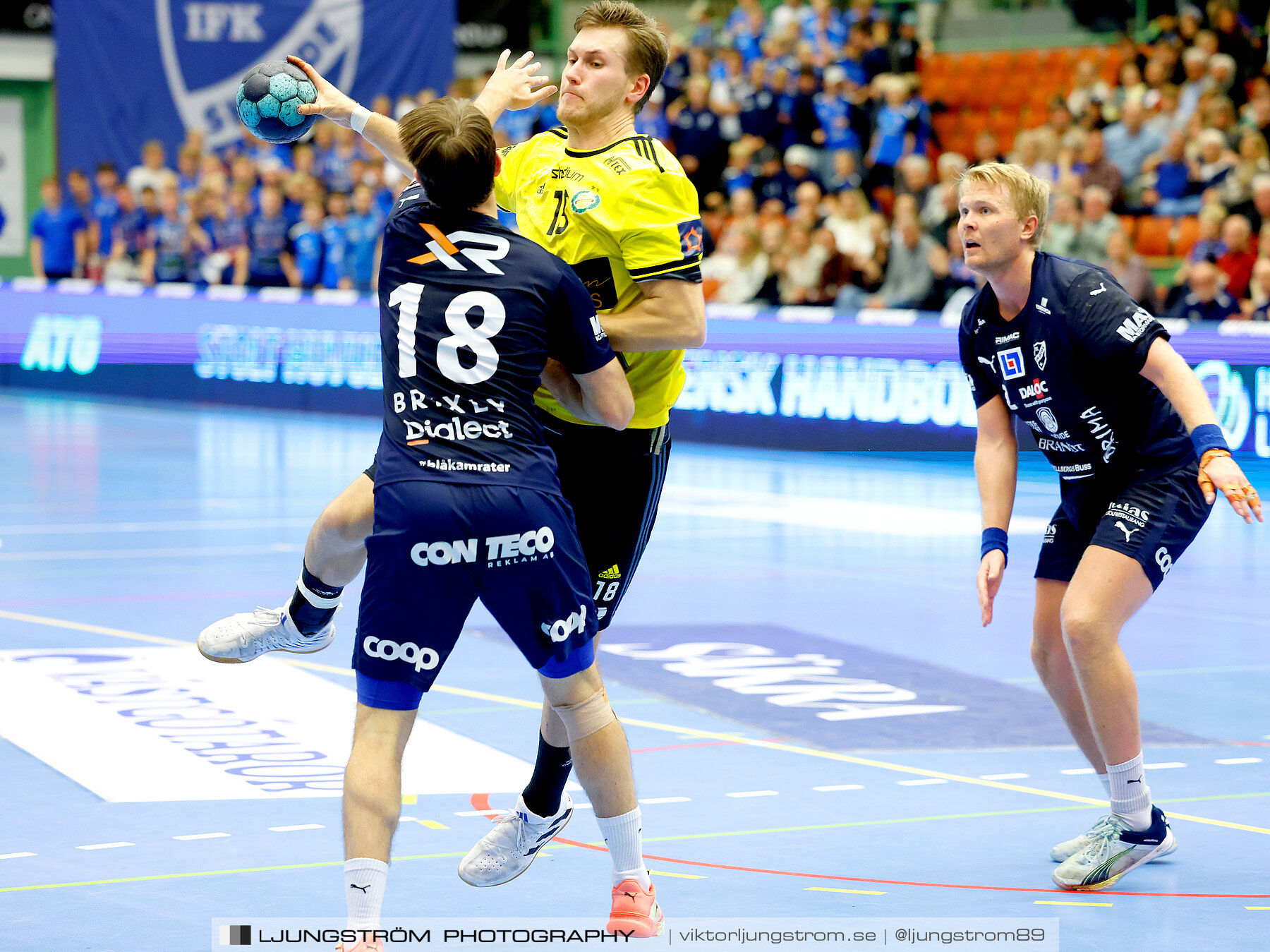 IFK Skövde HK-IK Sävehof 33-30,herr,Arena Skövde,Skövde,Sverige,Handboll,,2023,319210