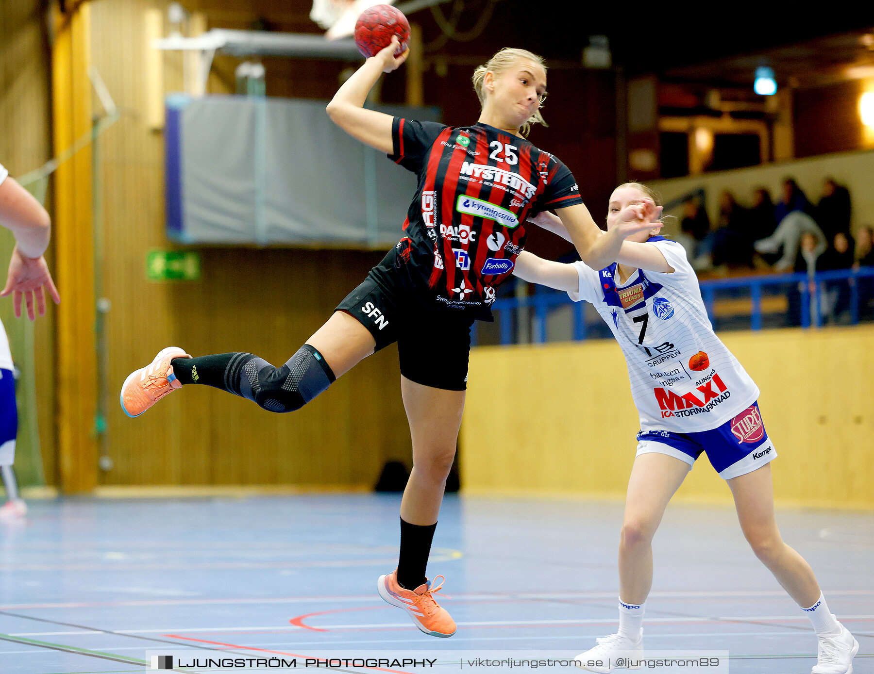 HK Country-Alingsås HK B 21-16,dam,Arena Skövde,Skövde,Sverige,Handboll,,2024,326742