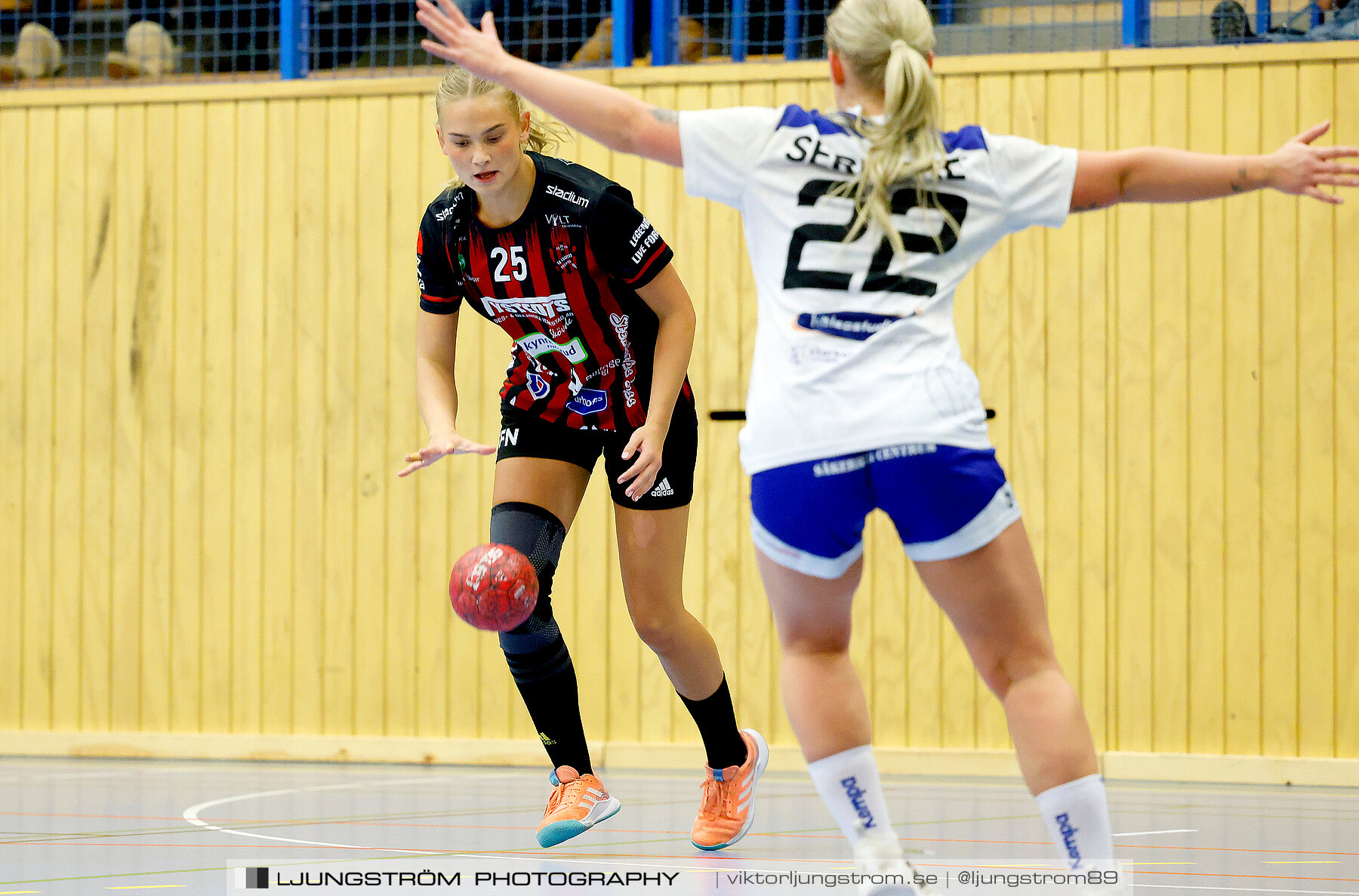 HK Country-Alingsås HK B 21-16,dam,Arena Skövde,Skövde,Sverige,Handboll,,2024,326757