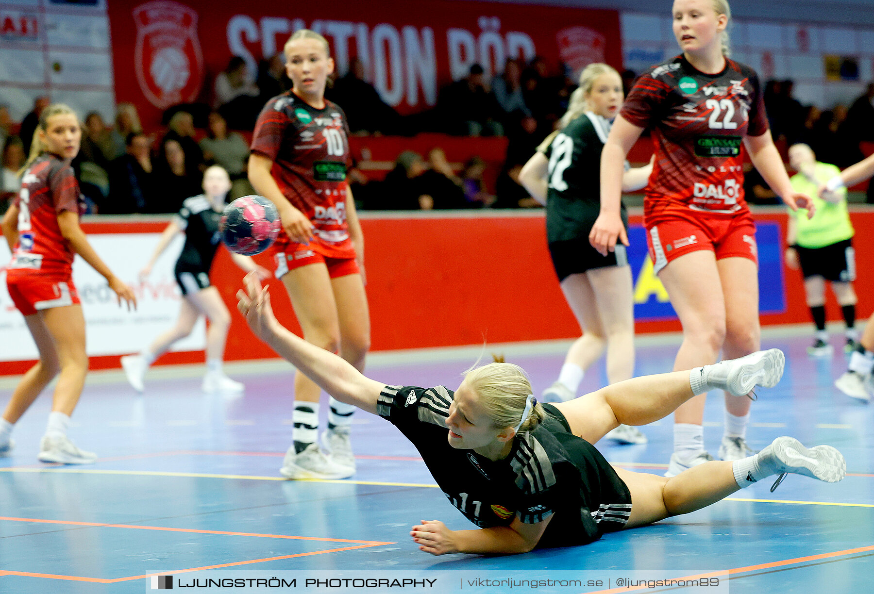 USM F16 Steg 3 Skövde HF 2-Tyresö Handboll 22-21,dam,Skövde Idrottshall,Skövde,Sverige,Handboll,,2024,328412