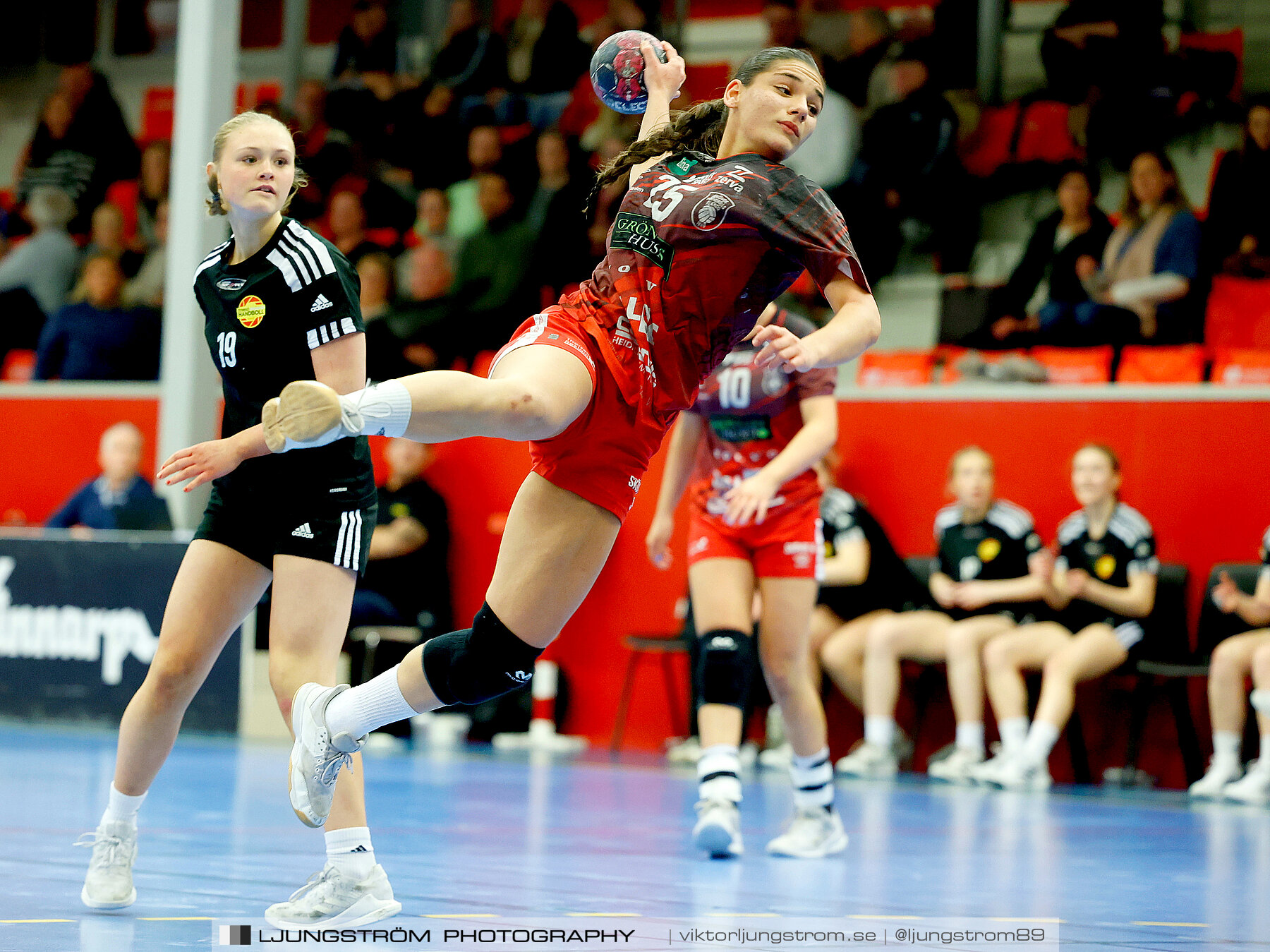 USM F16 Steg 3 Skövde HF 2-Tyresö Handboll 22-21,dam,Skövde Idrottshall,Skövde,Sverige,Handboll,,2024,328562