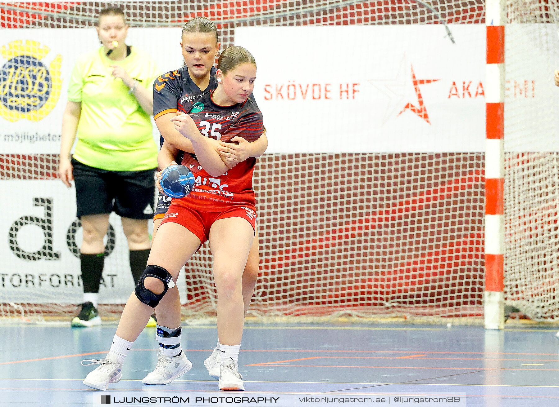 USM F14 Steg 3A Skövde HF Vit-Kristianstad HK 17-18,dam,Skövde Idrottshall,Skövde,Sverige,Ungdoms-SM,Handboll,2024,329452