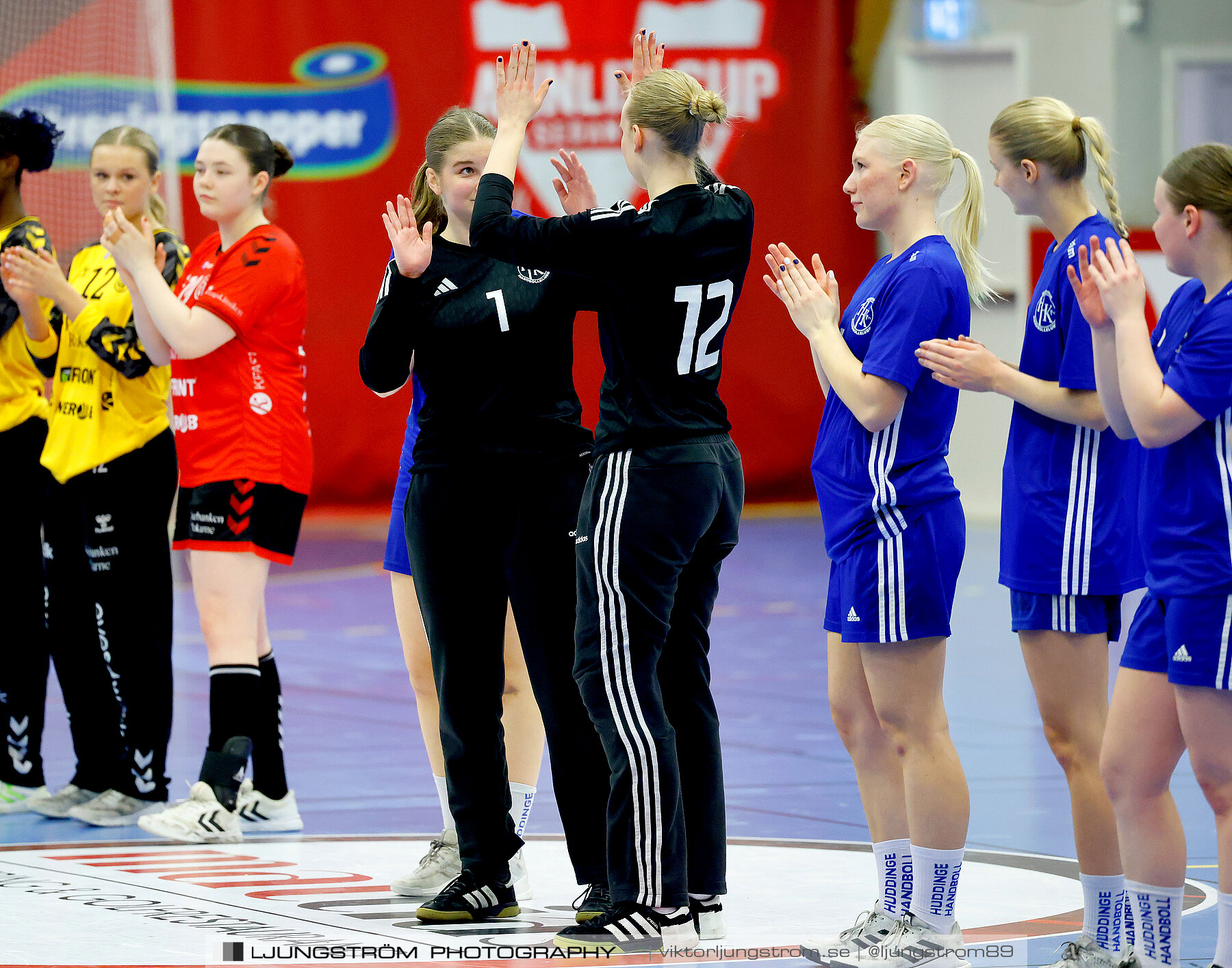 USM F18 Steg 4 Eskilstuna Guif IF-Huddinge HK 18-22,dam,Skövde Idrottshall,Skövde,Sverige,Ungdoms-SM,Handboll,2024,332284