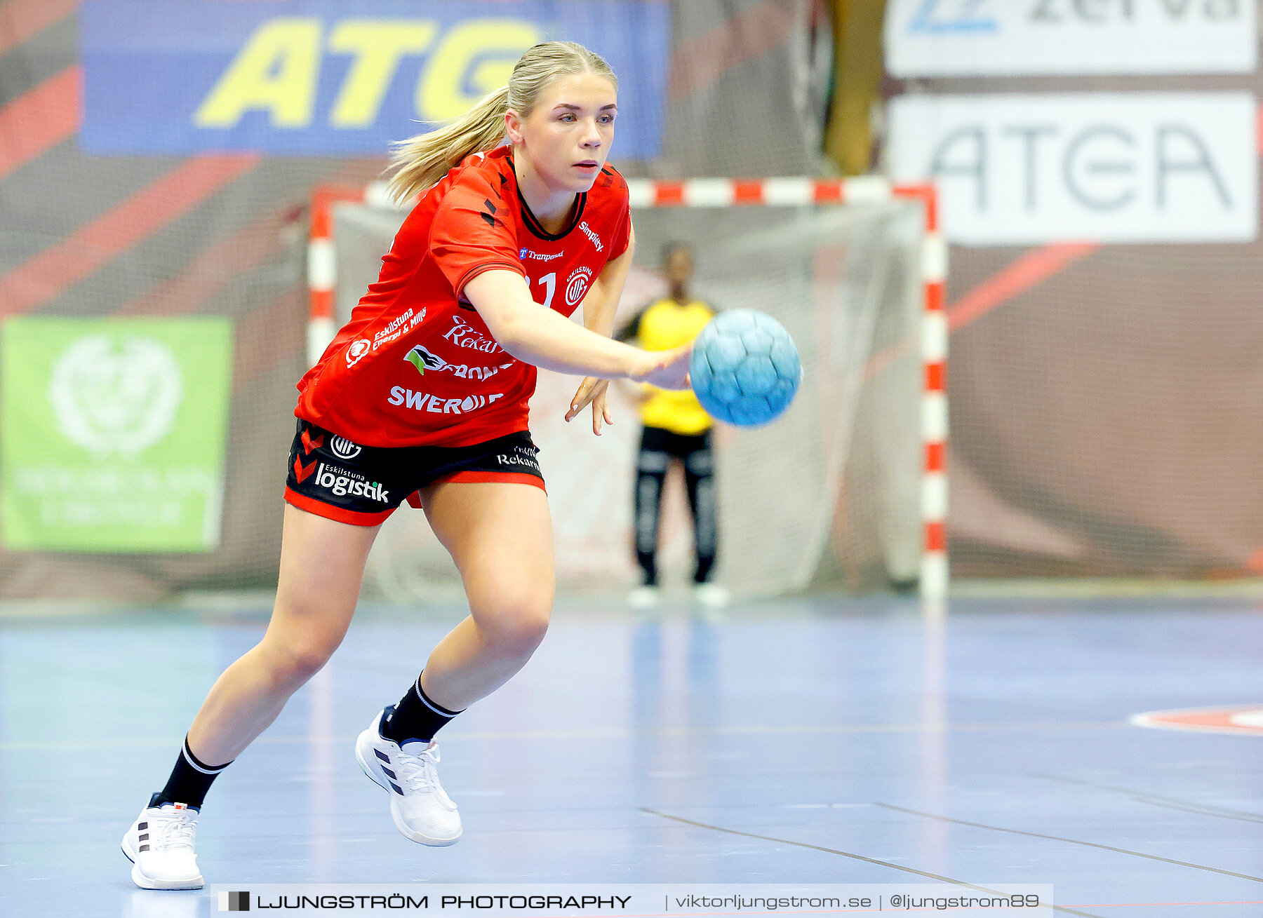 USM F18 Steg 4 Eskilstuna Guif IF-Huddinge HK 18-22,dam,Skövde Idrottshall,Skövde,Sverige,Ungdoms-SM,Handboll,2024,332297