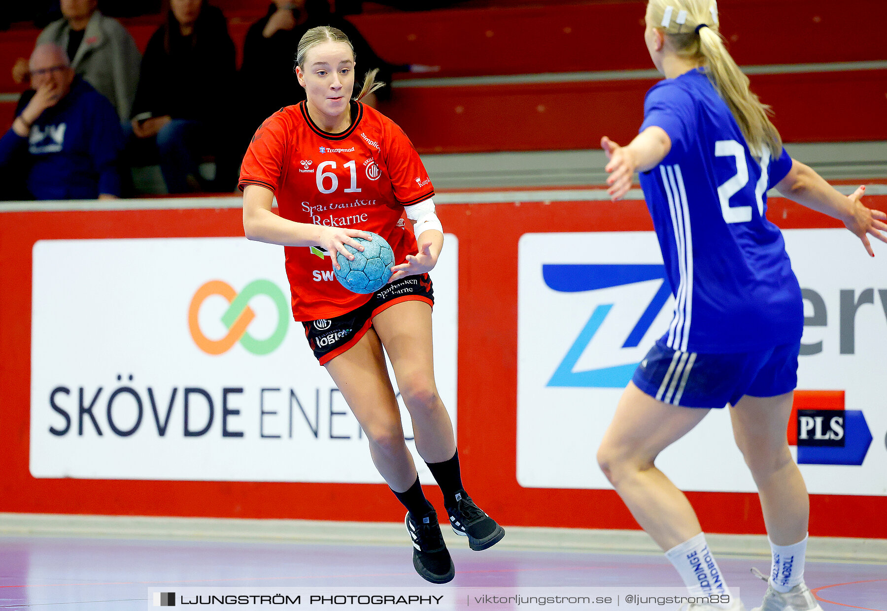 USM F18 Steg 4 Eskilstuna Guif IF-Huddinge HK 18-22,dam,Skövde Idrottshall,Skövde,Sverige,Ungdoms-SM,Handboll,2024,332325