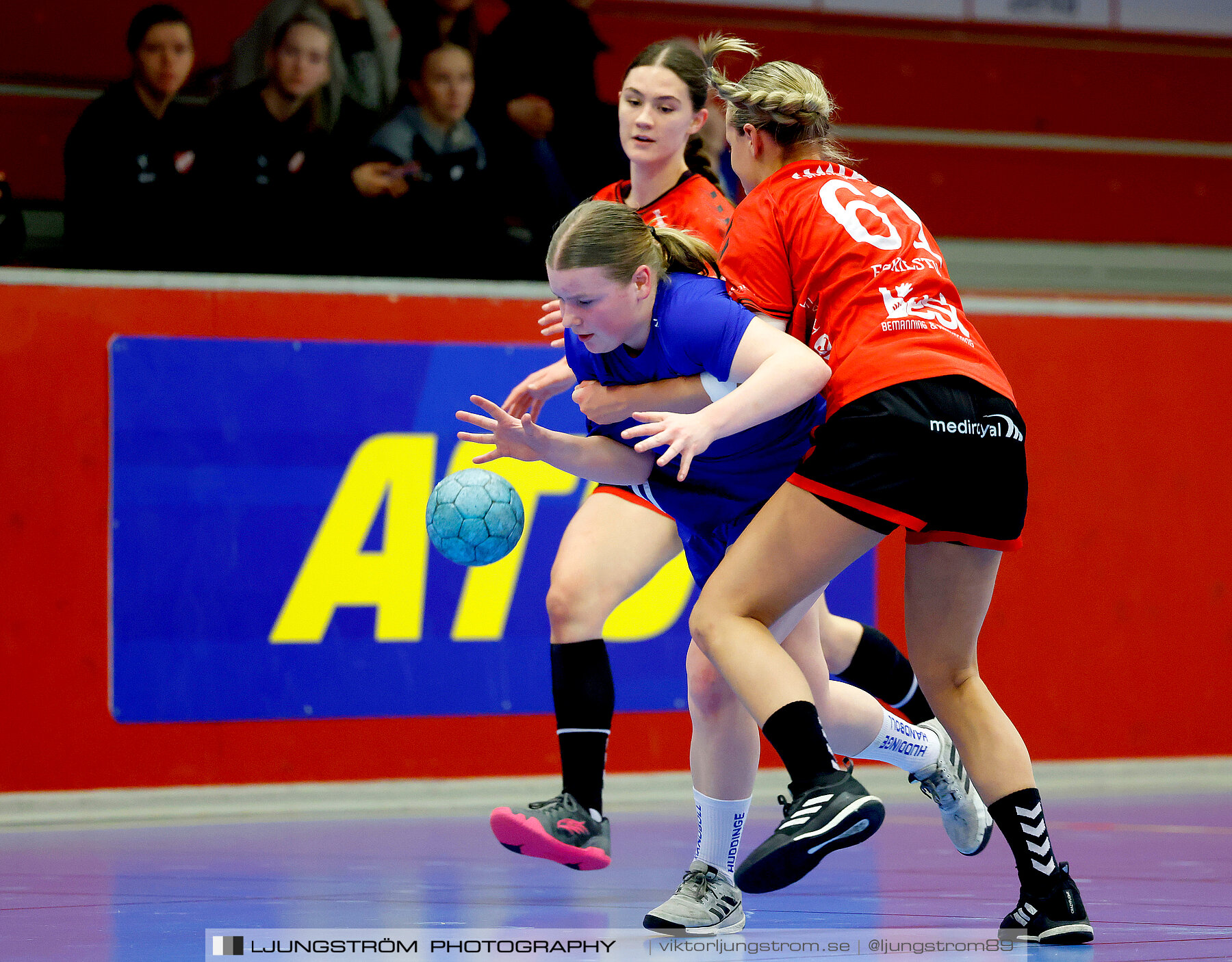 USM F18 Steg 4 Eskilstuna Guif IF-Huddinge HK 18-22,dam,Skövde Idrottshall,Skövde,Sverige,Ungdoms-SM,Handboll,2024,332577