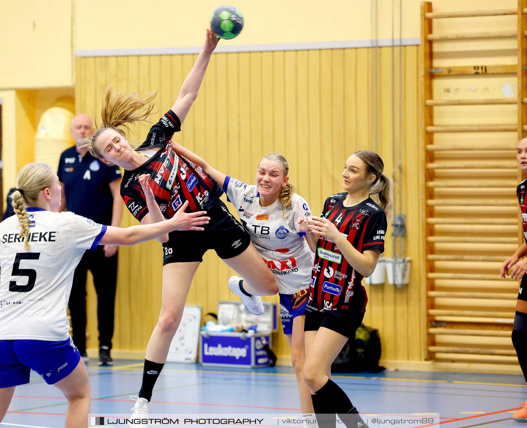 HK Country-HP Alingsås Kval till division 2 1/2 22-35,dam,Arena Skövde,Skövde,Sverige,Handboll,,2024,334963