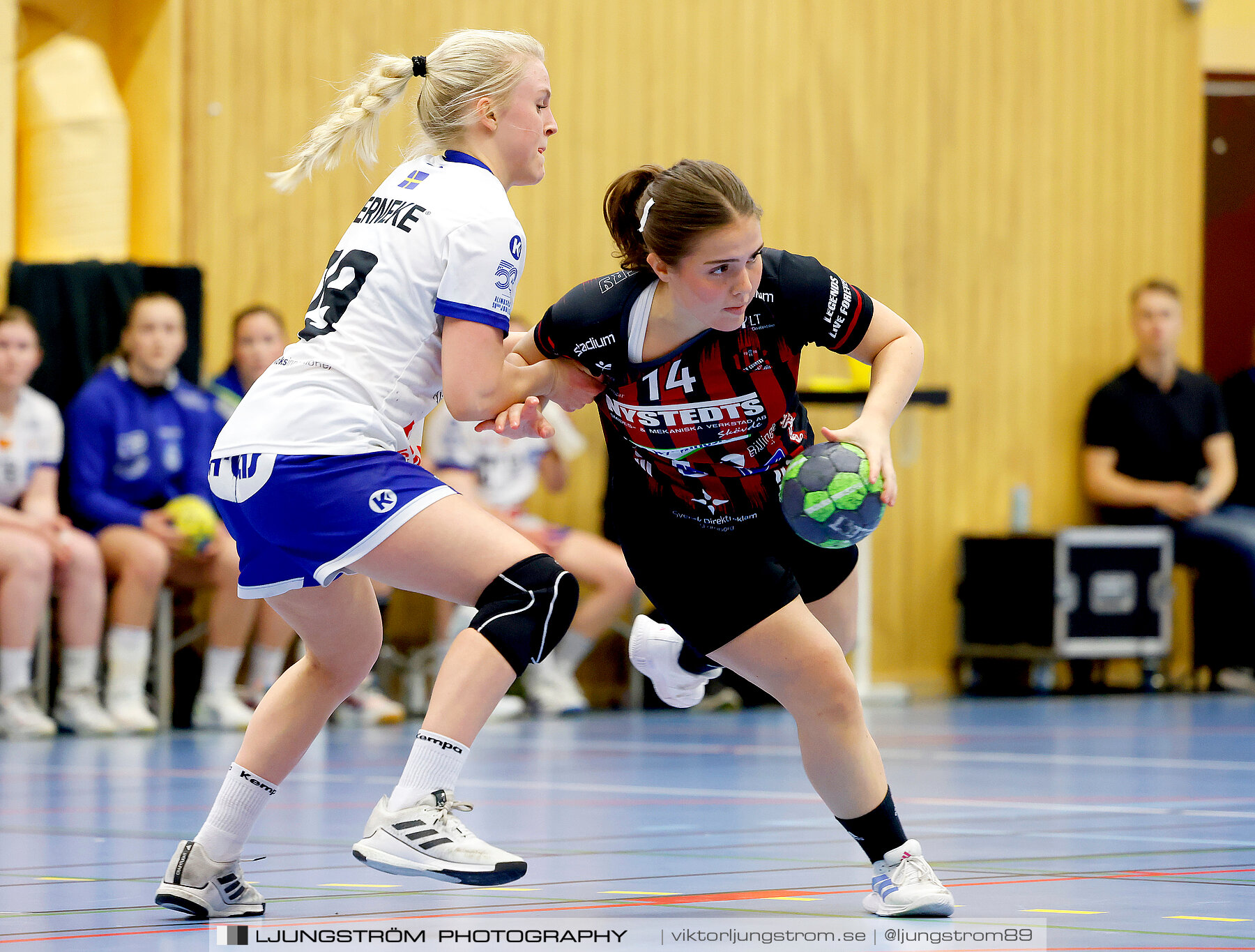 HK Country-HP Alingsås Kval till division 2 1/2 22-35,dam,Arena Skövde,Skövde,Sverige,Handboll,,2024,335038