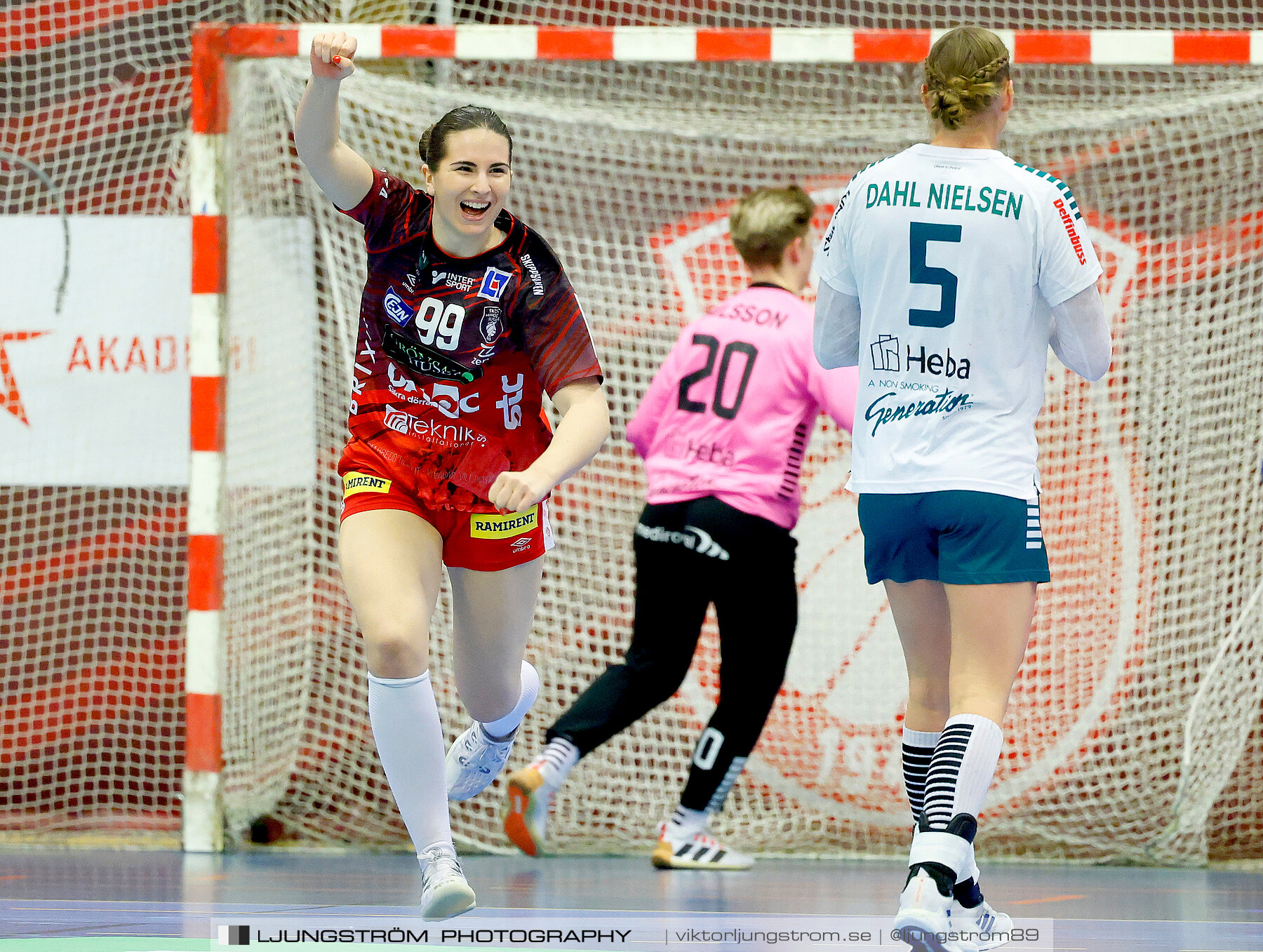 Skövde HF-Skuru IK 1/4-final 2 31-21,dam,Skövde Idrottshall,Skövde,Sverige,Handboll,,2024,336391