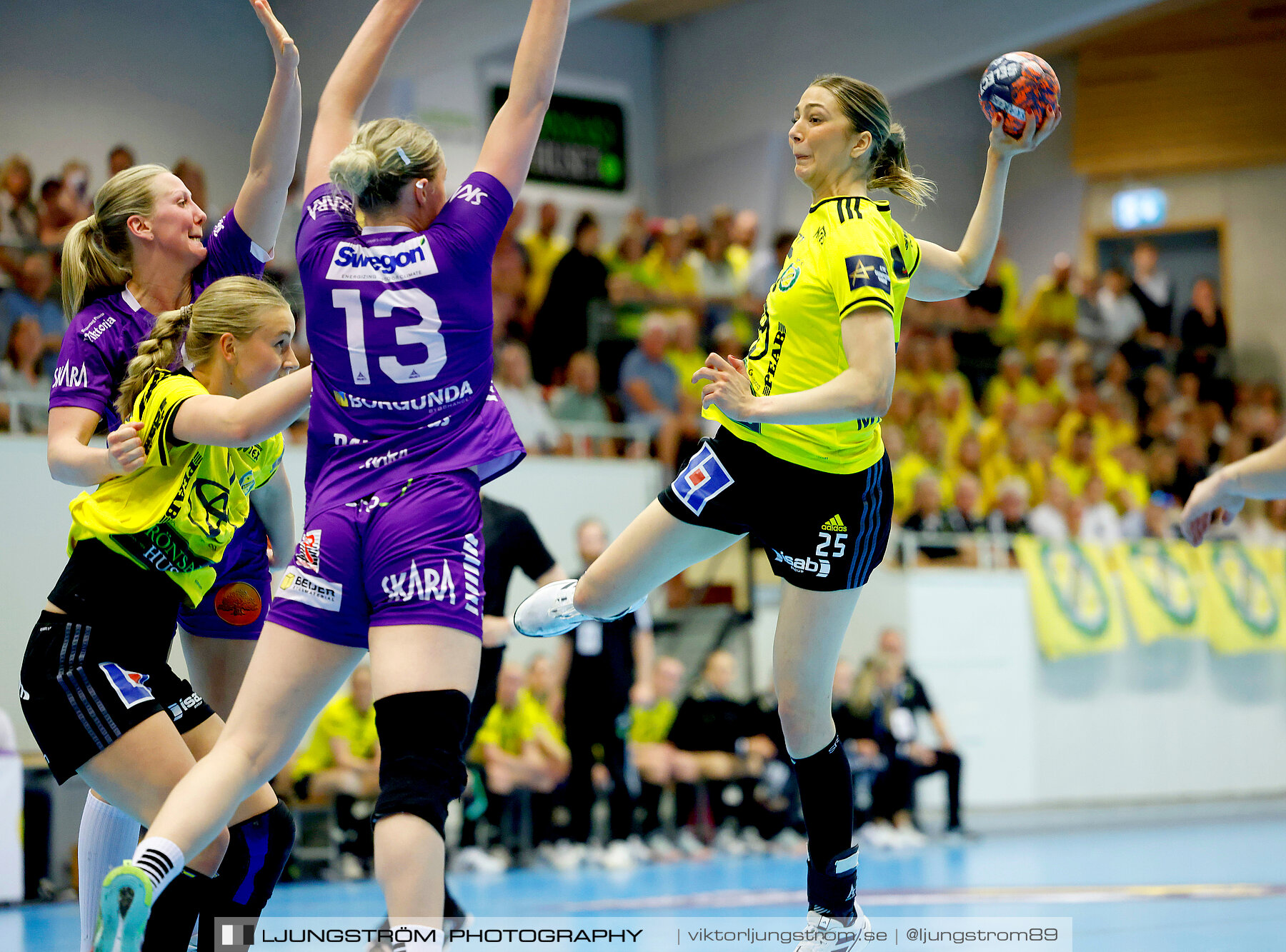 Skara HF-IK Sävehof 1/2-final 4 34-30,dam,Skara Idrottshall,Skara,Sverige,Handboll,,2024,338580