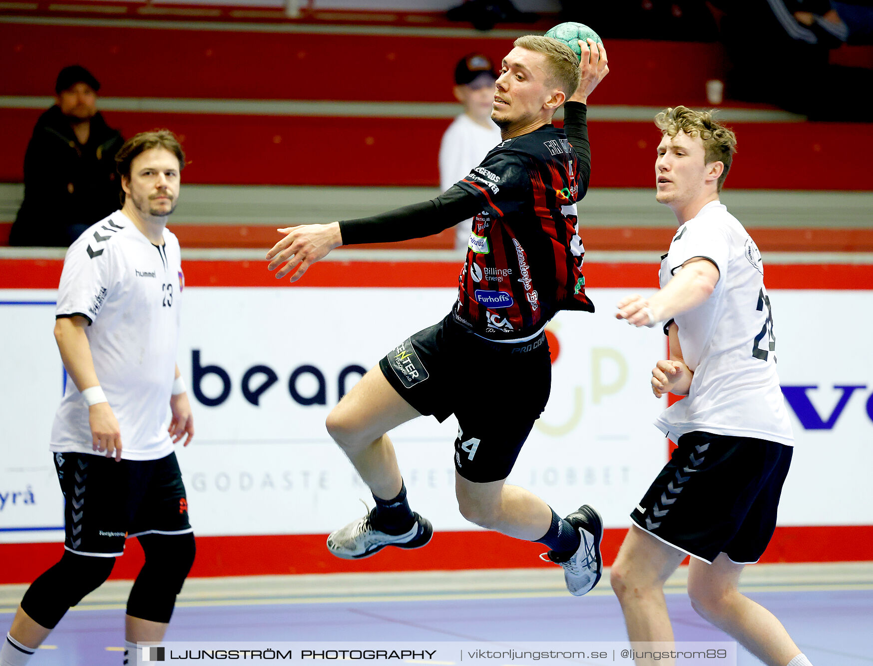 HK Country-IK Lågan 32-36,herr,Skövde Idrottshall,Skövde,Sverige,Handboll,,2024,340001