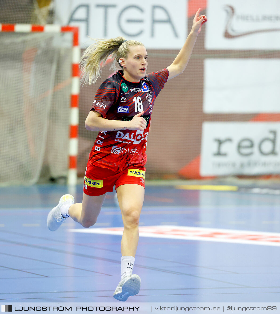 Skövde HF-Skuru IK 1/4-final 4 30-34,dam,Skövde Idrottshall,Skövde,Sverige,Handboll,,2024,340261