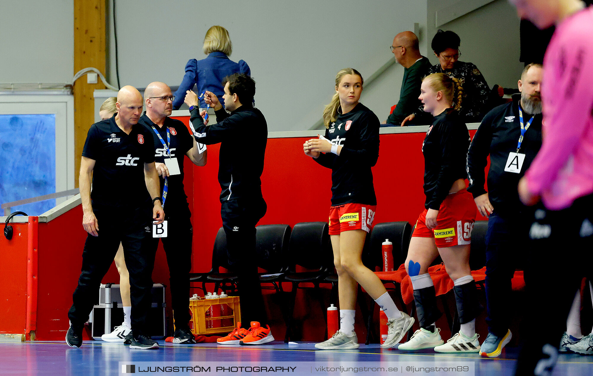 Skövde HF-Skuru IK 1/4-final 4 30-34,dam,Skövde Idrottshall,Skövde,Sverige,Handboll,,2024,340420