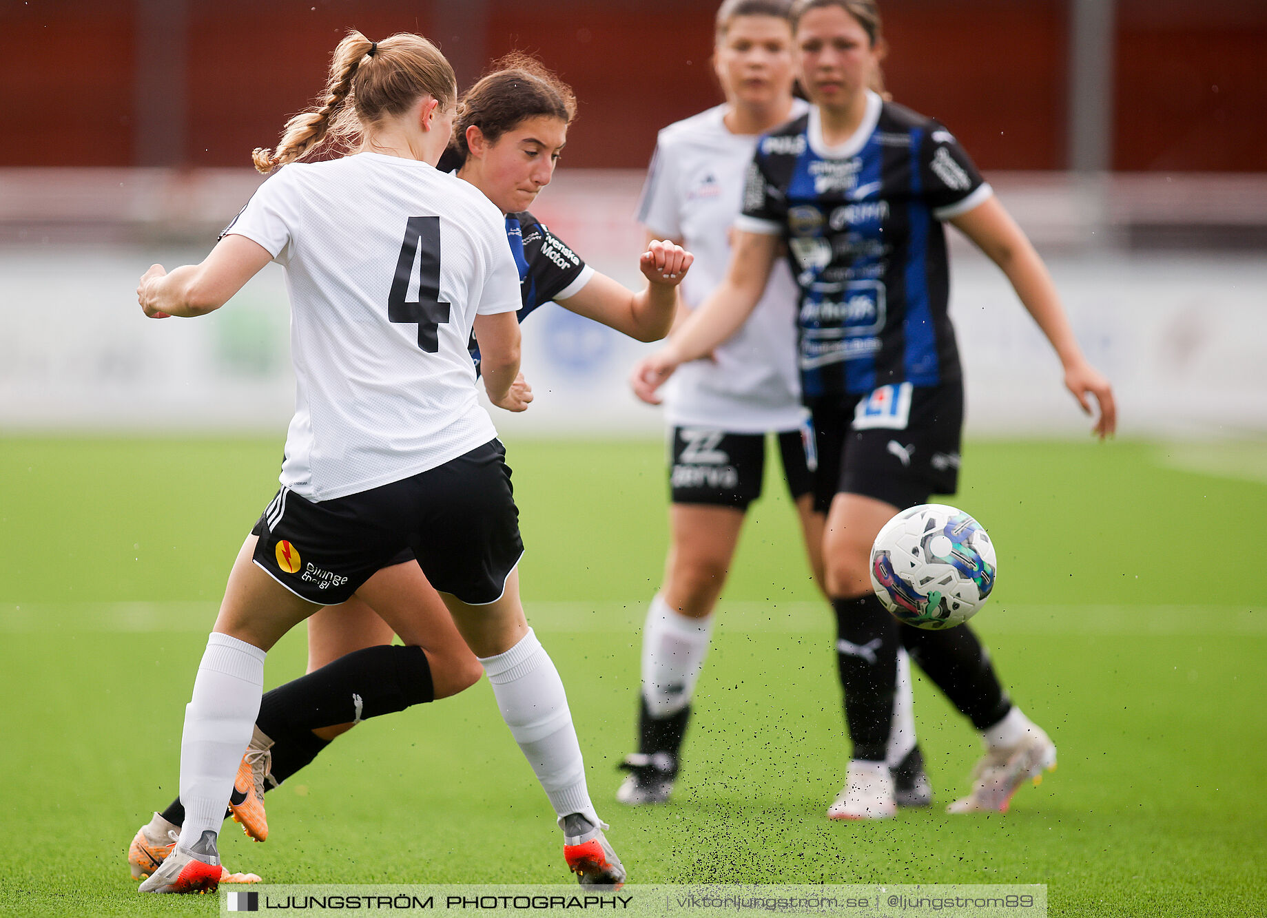 Skövde KIK-Ulvåkers IF 3-0,dam,Södermalms IP,Skövde,Sverige,Fotboll,,2024,340590