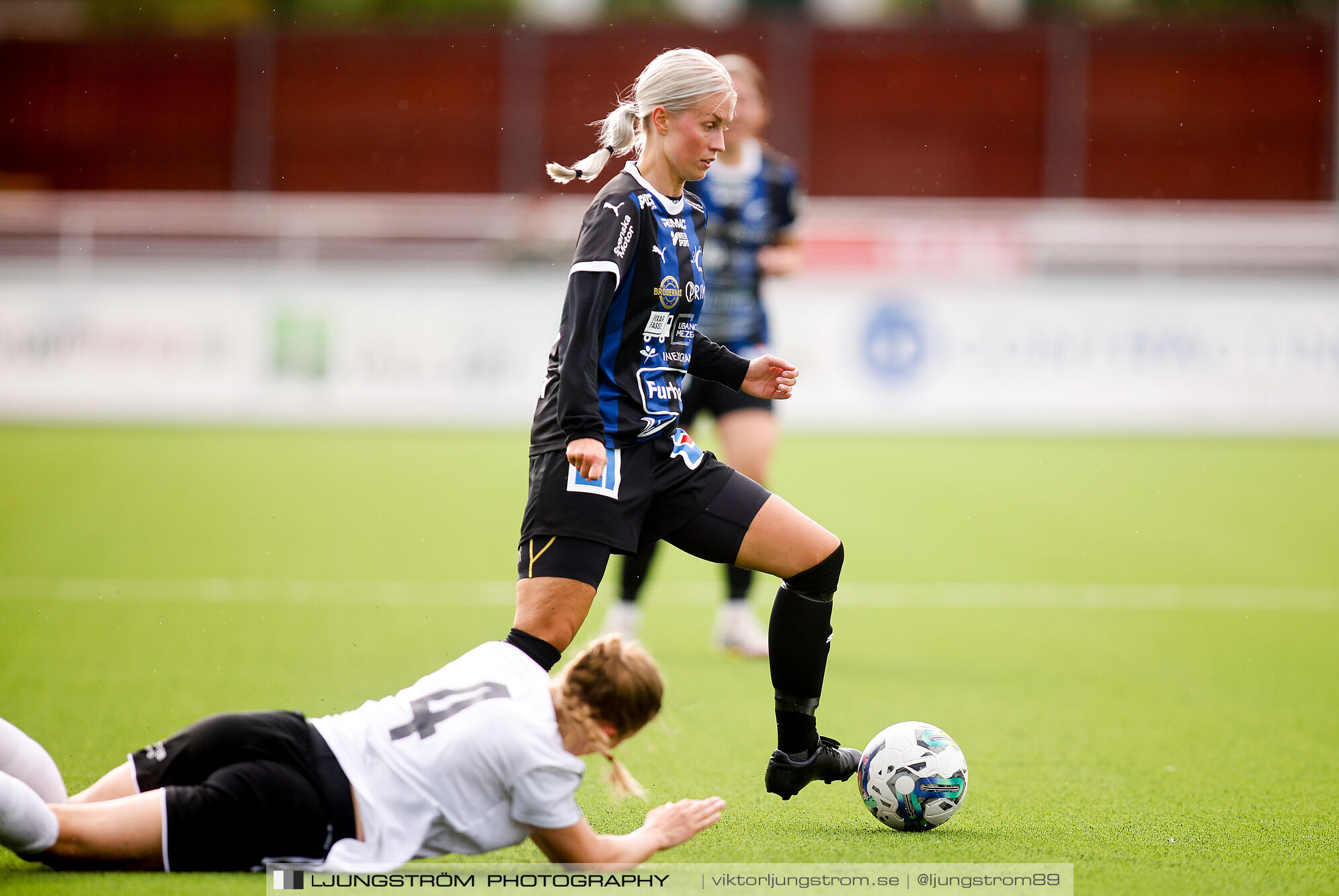 Skövde KIK-Ulvåkers IF 3-0,dam,Södermalms IP,Skövde,Sverige,Fotboll,,2024,340598