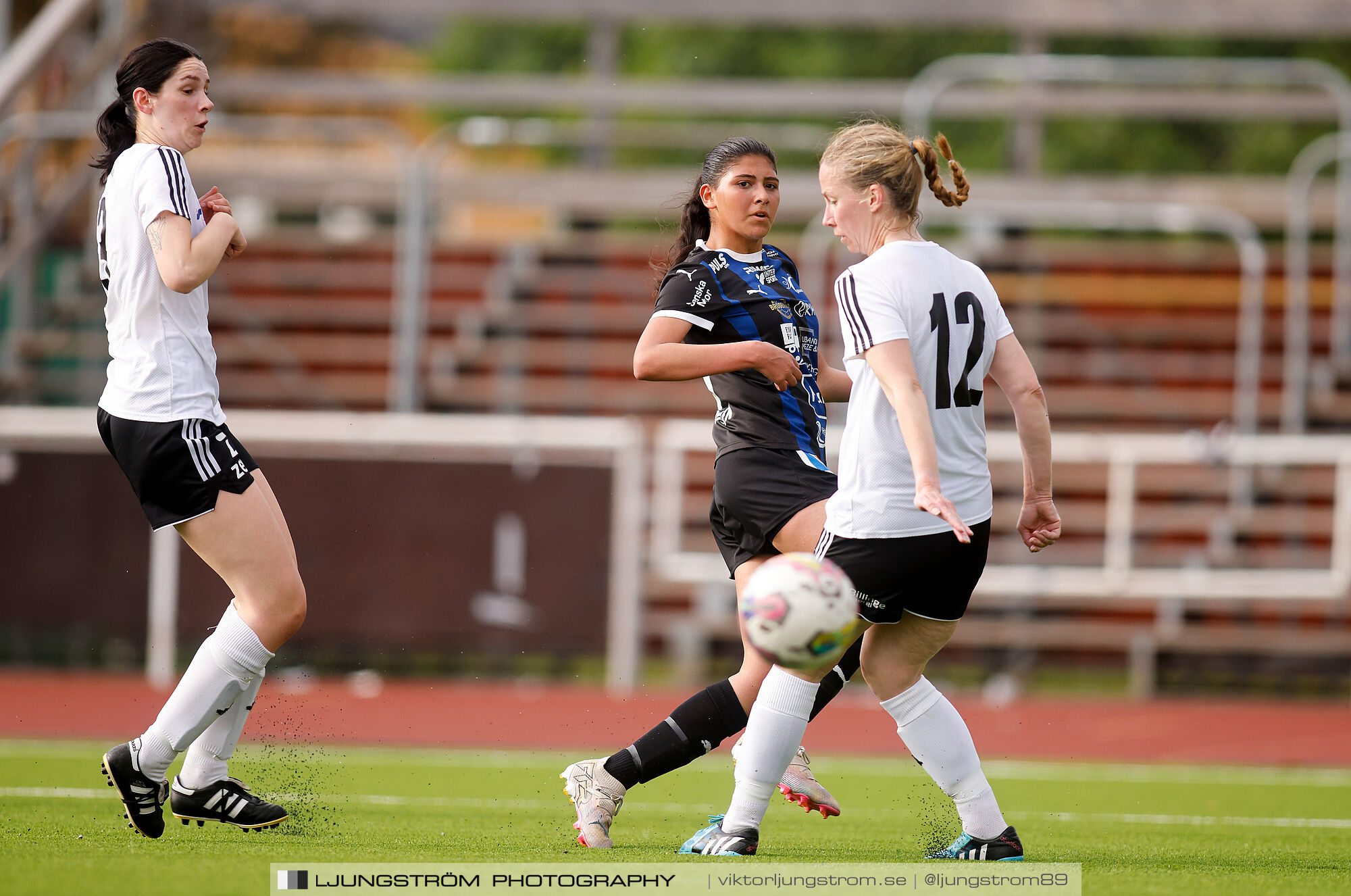 Skövde KIK-Ulvåkers IF 3-0,dam,Södermalms IP,Skövde,Sverige,Fotboll,,2024,340619