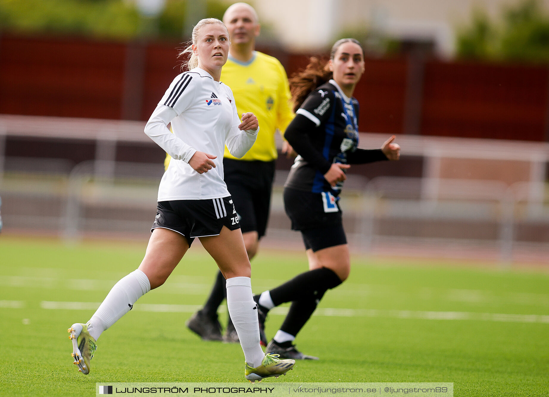 Skövde KIK-Ulvåkers IF 3-0,dam,Södermalms IP,Skövde,Sverige,Fotboll,,2024,340627