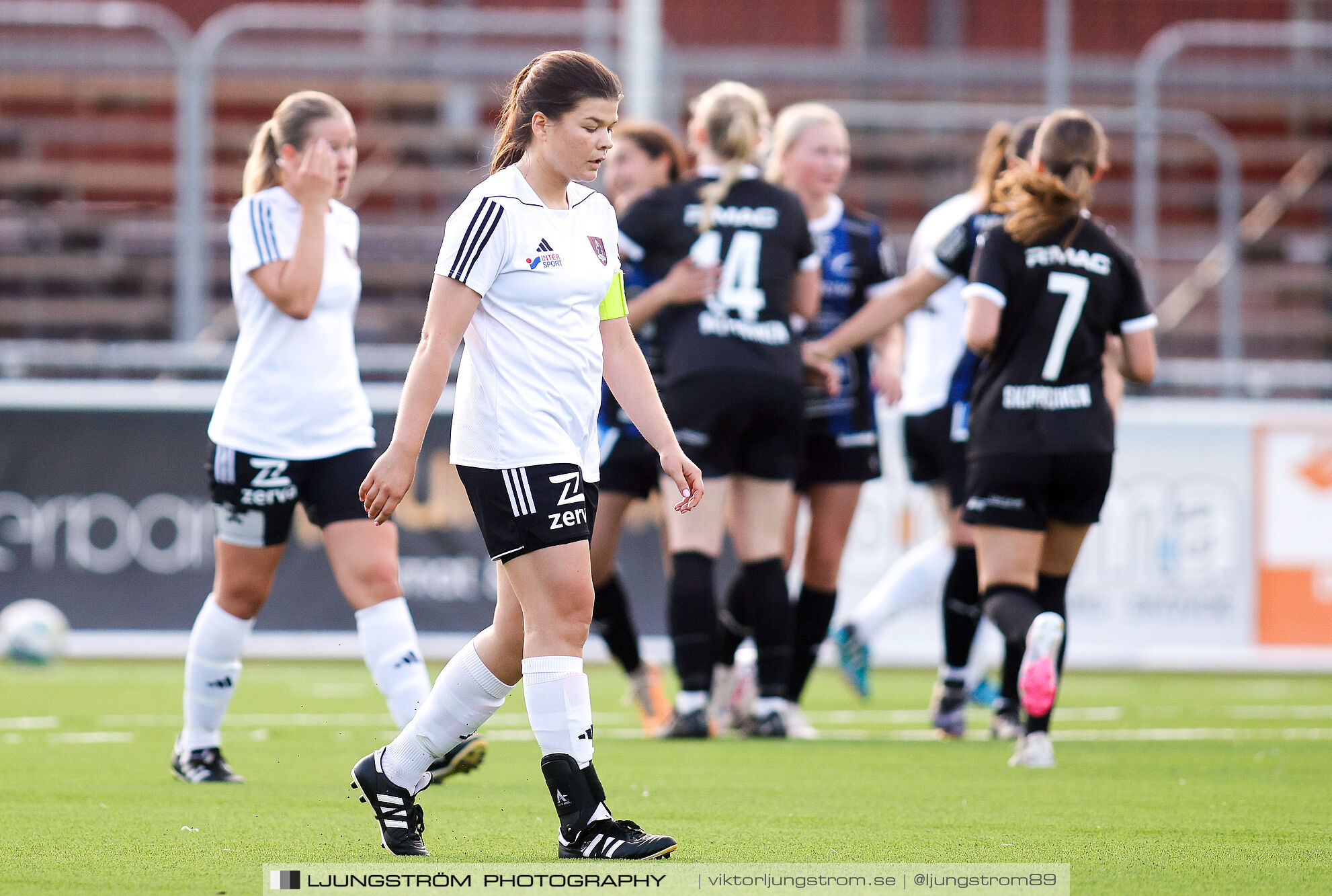 Skövde KIK-Ulvåkers IF 3-0,dam,Södermalms IP,Skövde,Sverige,Fotboll,,2024,340819