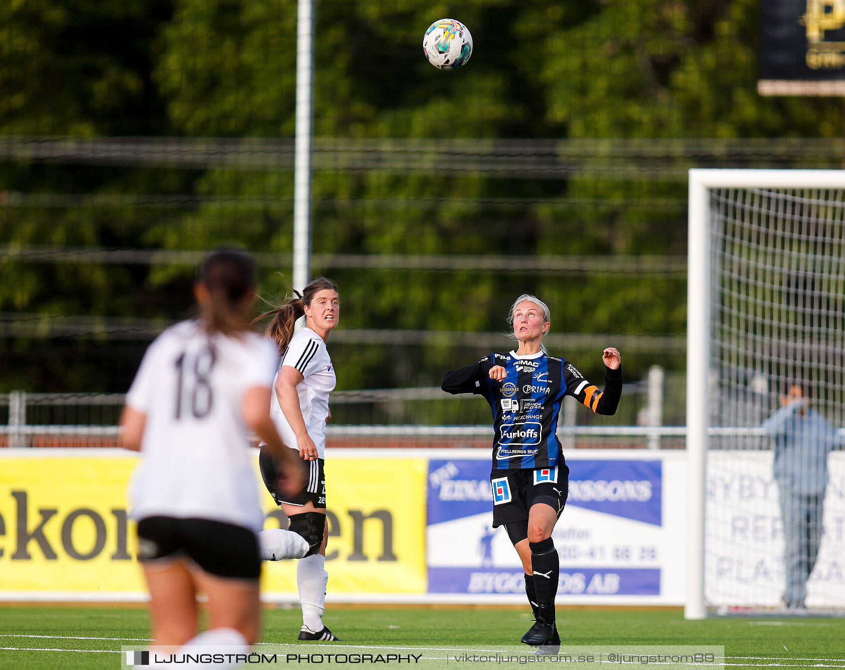 Skövde KIK-Ulvåkers IF 3-0,dam,Södermalms IP,Skövde,Sverige,Fotboll,,2024,340890