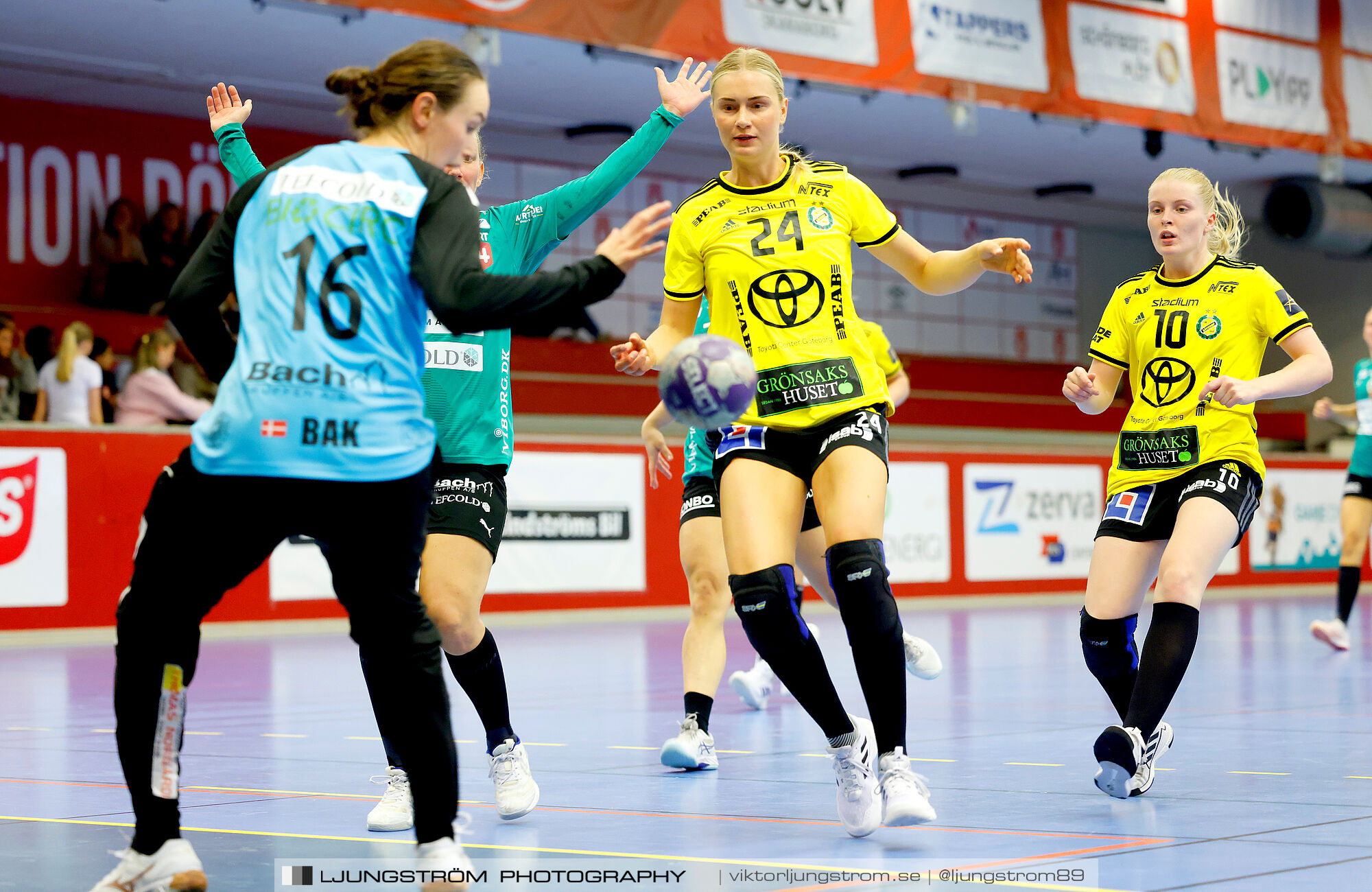 Annliz Cup Superelit Viborg HK-IK Sävehof 34-32,dam,Skövde Idrottshall,Skövde,Sverige,Fotboll,,2024,341002