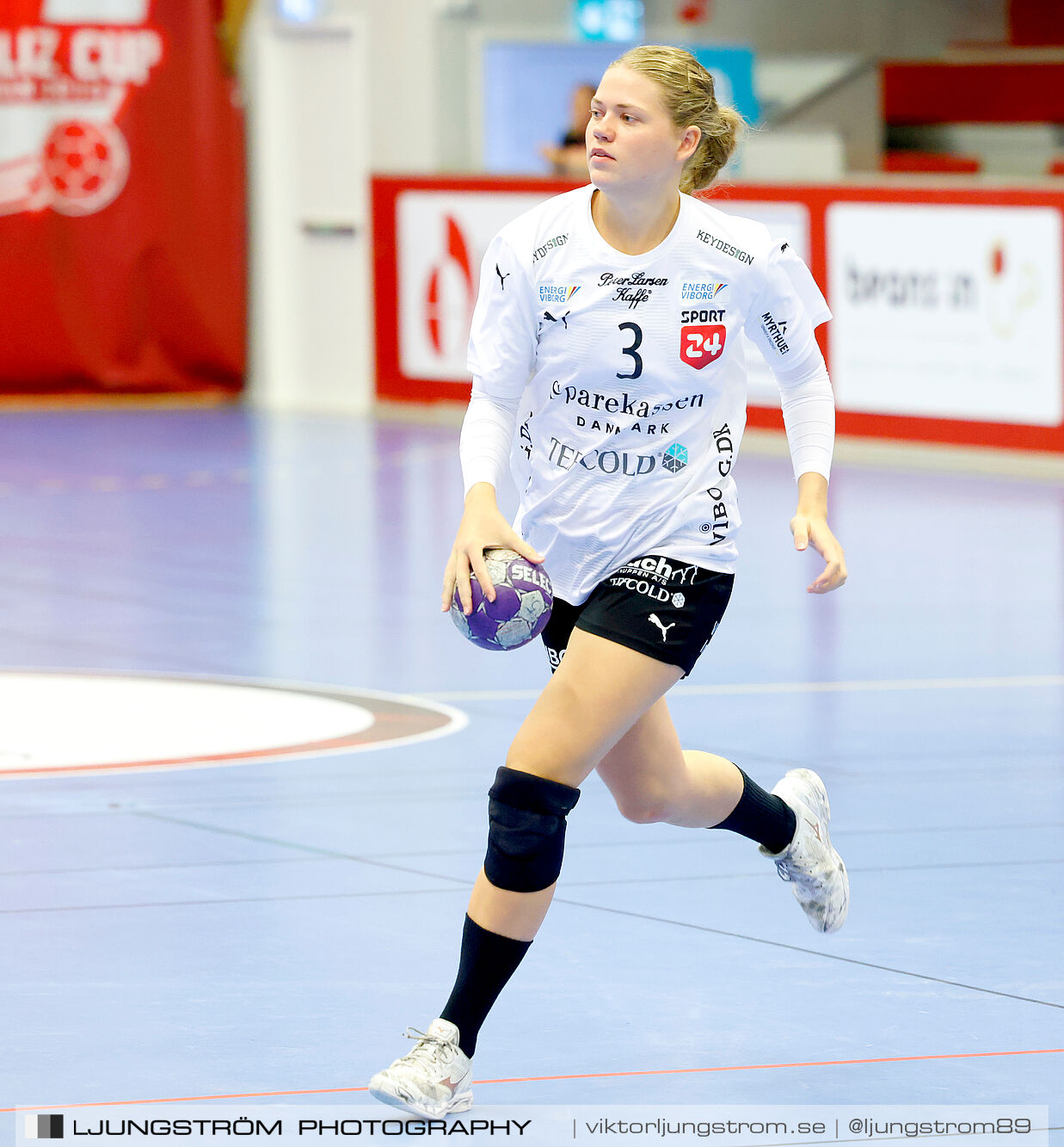 Annliz Cup FINAL Viborg HK-København Håndbold 31-33,dam,Skövde Idrottshall,Skövde,Sverige,Handboll,,2024,342525