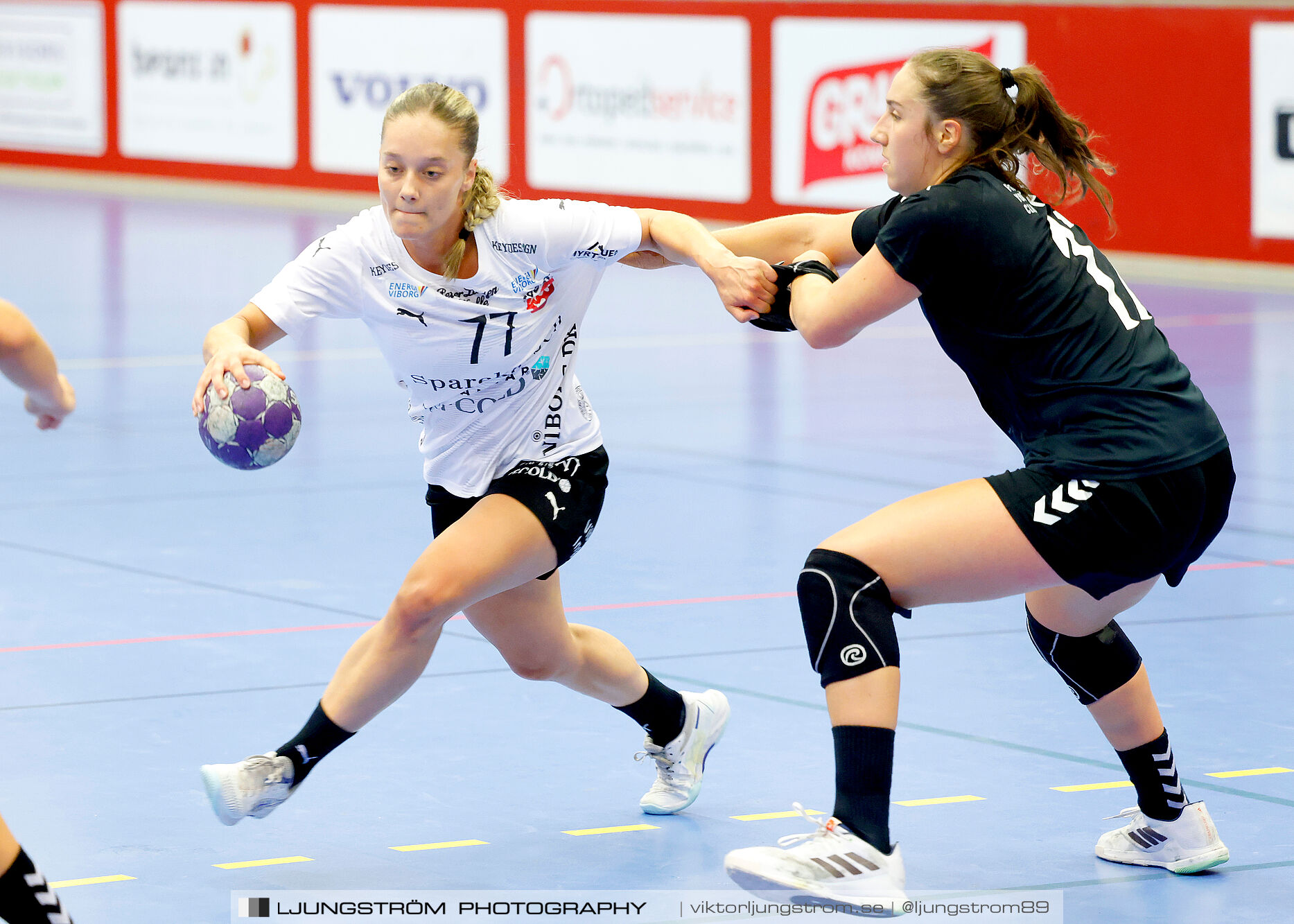 Annliz Cup FINAL Viborg HK-København Håndbold 31-33,dam,Skövde Idrottshall,Skövde,Sverige,Handboll,,2024,342538