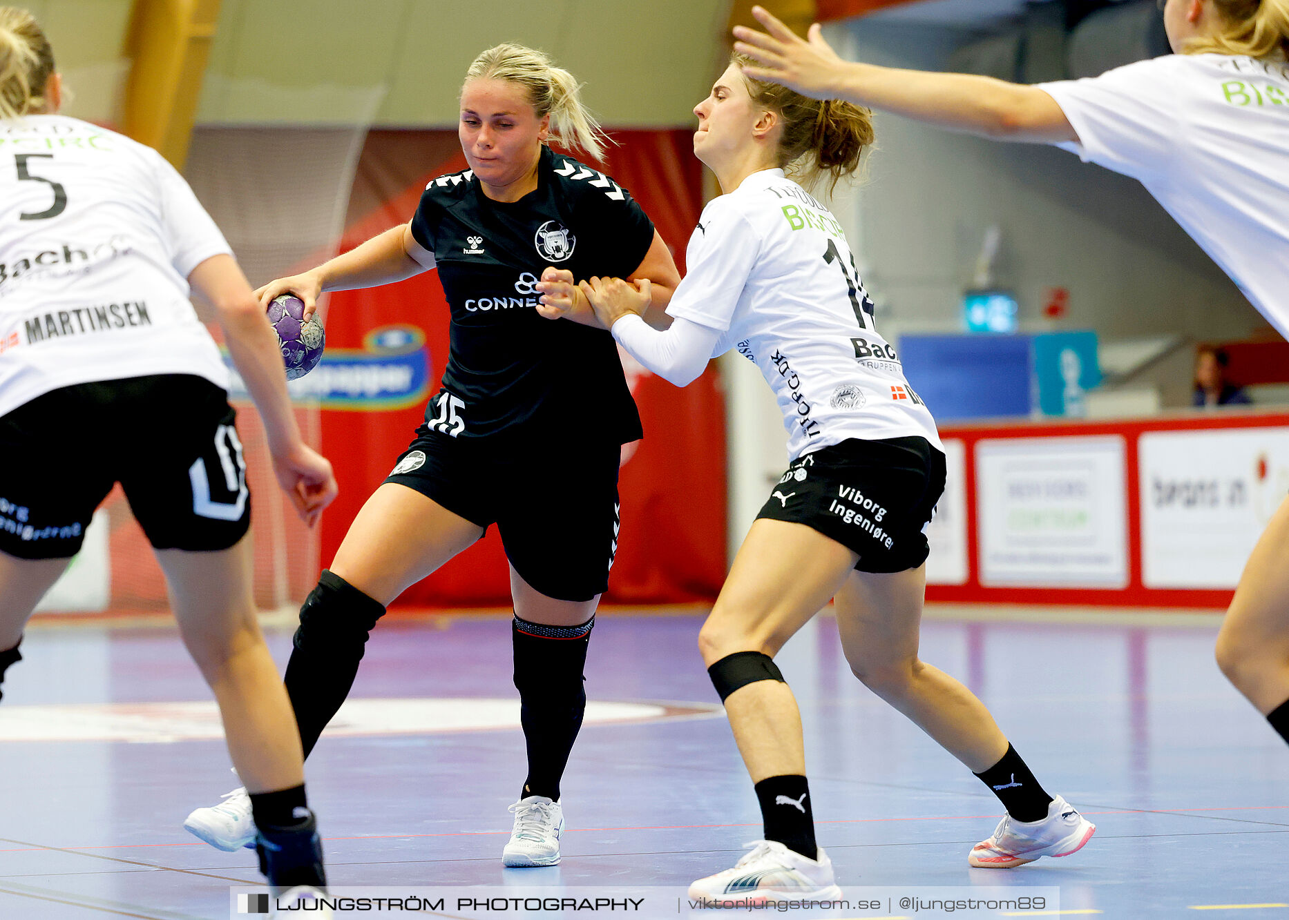 Annliz Cup FINAL Viborg HK-København Håndbold 31-33,dam,Skövde Idrottshall,Skövde,Sverige,Handboll,,2024,342563