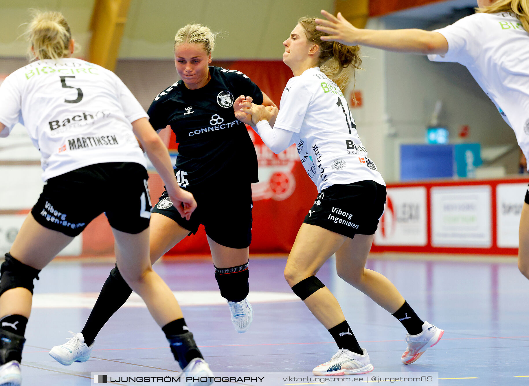 Annliz Cup FINAL Viborg HK-København Håndbold 31-33,dam,Skövde Idrottshall,Skövde,Sverige,Handboll,,2024,342564