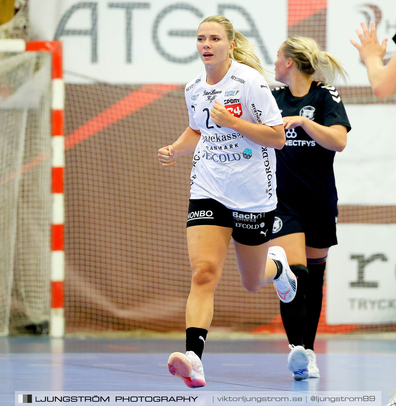 Annliz Cup FINAL Viborg HK-København Håndbold 31-33,dam,Skövde Idrottshall,Skövde,Sverige,Handboll,,2024,342583