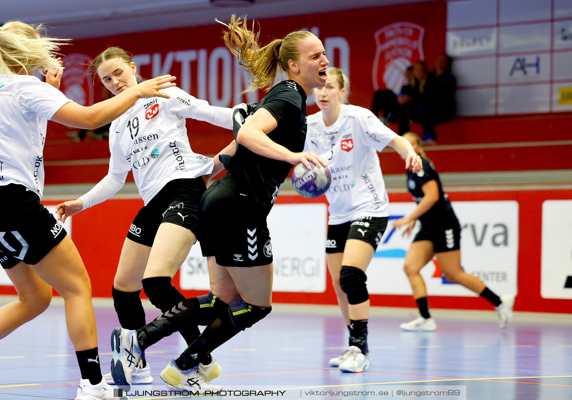 Annliz Cup FINAL Viborg HK-København Håndbold 31-33,dam,Skövde Idrottshall,Skövde,Sverige,Handboll,,2024,342586