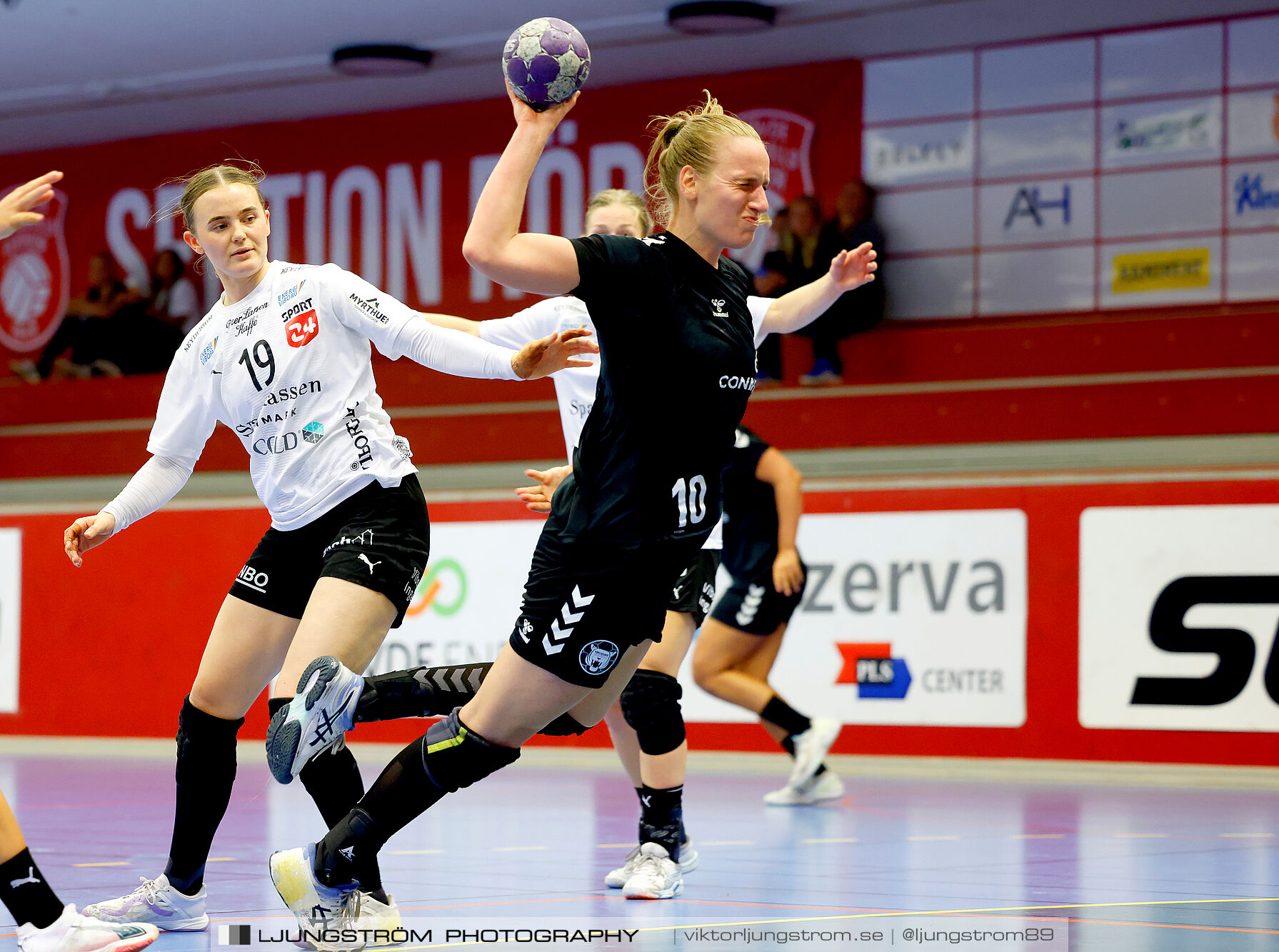 Annliz Cup FINAL Viborg HK-København Håndbold 31-33,dam,Skövde Idrottshall,Skövde,Sverige,Handboll,,2024,342587