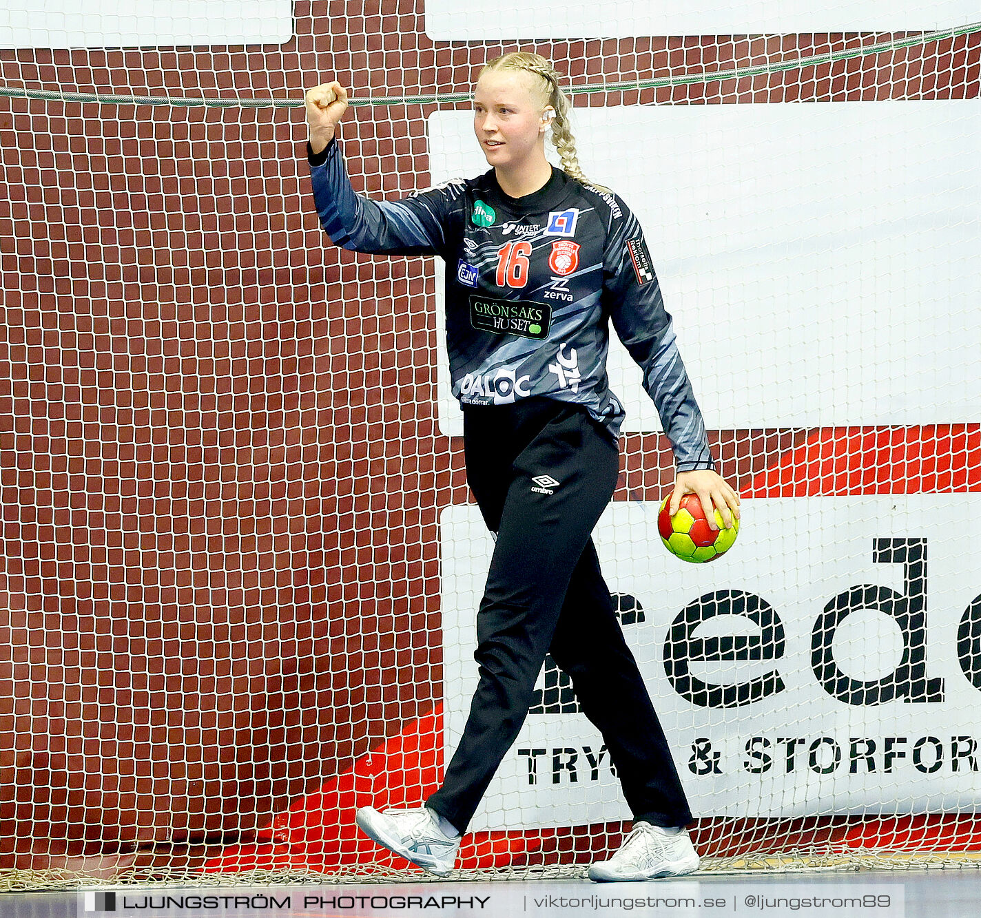 ATG Svenska Cupen Skövde HF-VästeråsIrsta HF 27-28,dam,Skövde Idrottshall,Skövde,Sverige,Handboll,,2024,342966