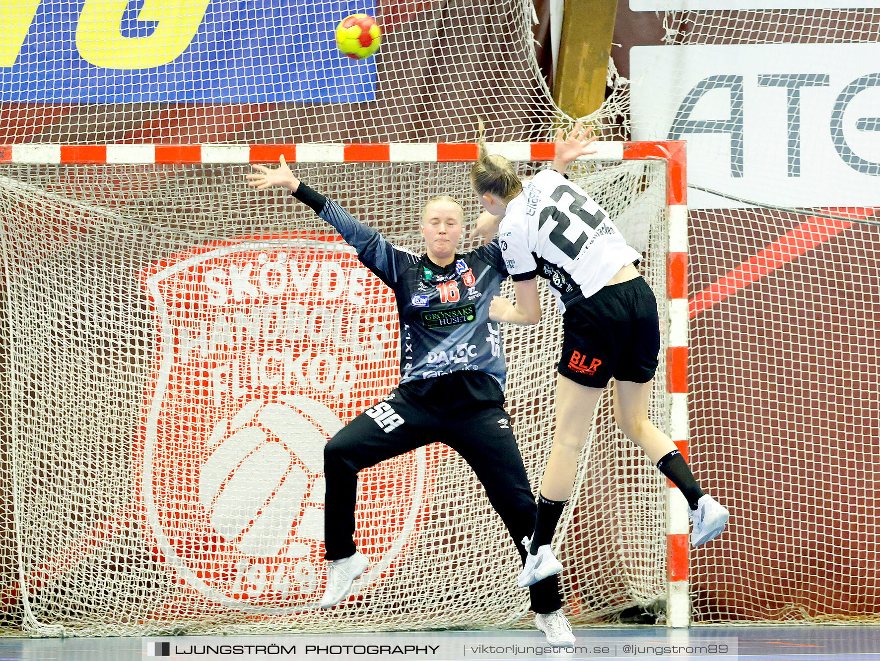 ATG Svenska Cupen Skövde HF-VästeråsIrsta HF 27-28,dam,Skövde Idrottshall,Skövde,Sverige,Handboll,,2024,342975