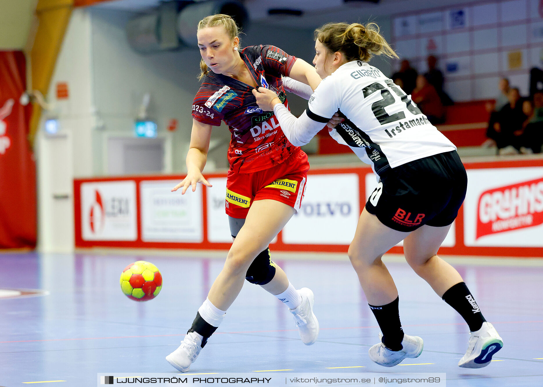 ATG Svenska Cupen Skövde HF-VästeråsIrsta HF 27-28,dam,Skövde Idrottshall,Skövde,Sverige,Handboll,,2024,342998