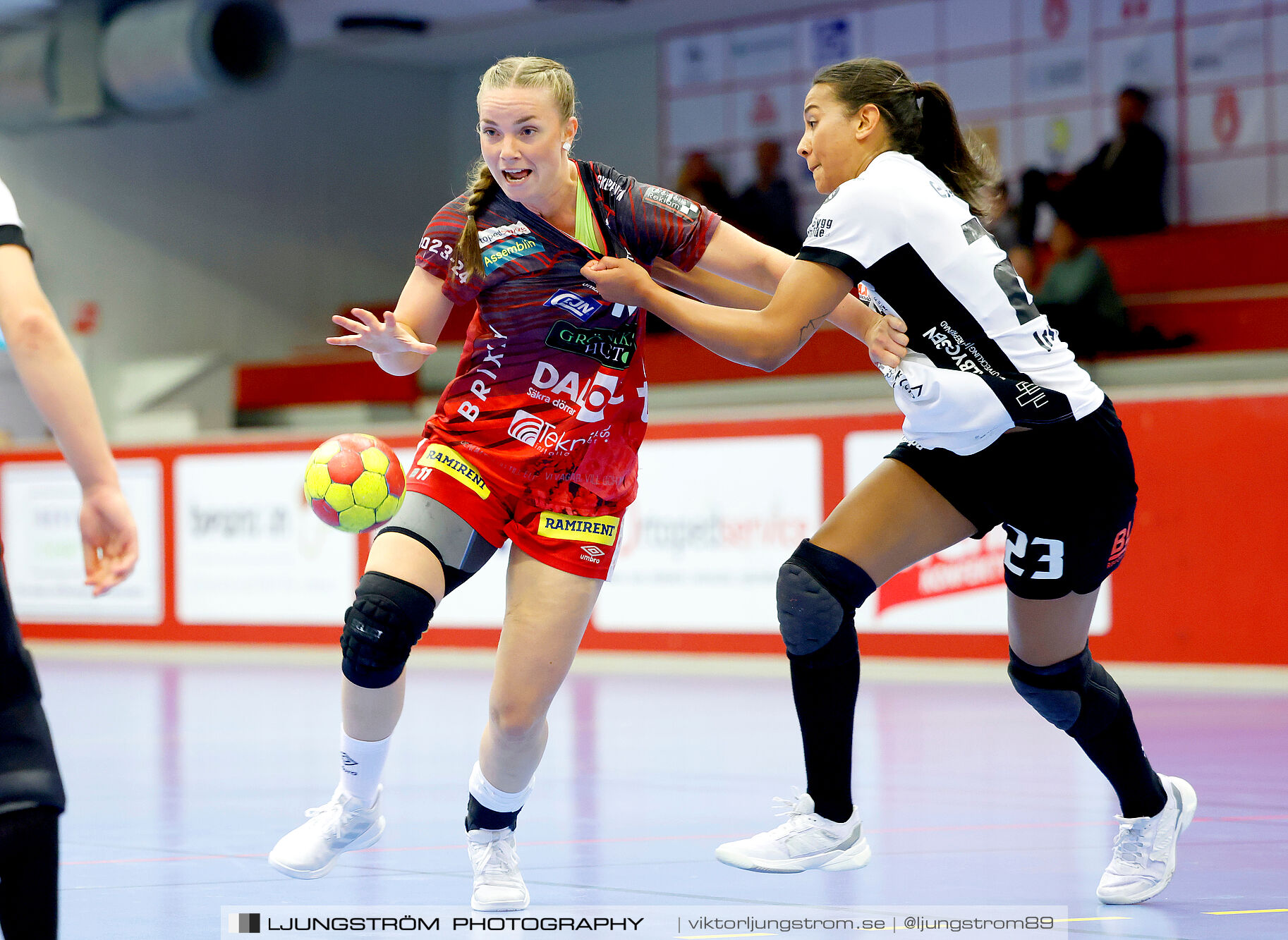 ATG Svenska Cupen Skövde HF-VästeråsIrsta HF 27-28,dam,Skövde Idrottshall,Skövde,Sverige,Handboll,,2024,343007