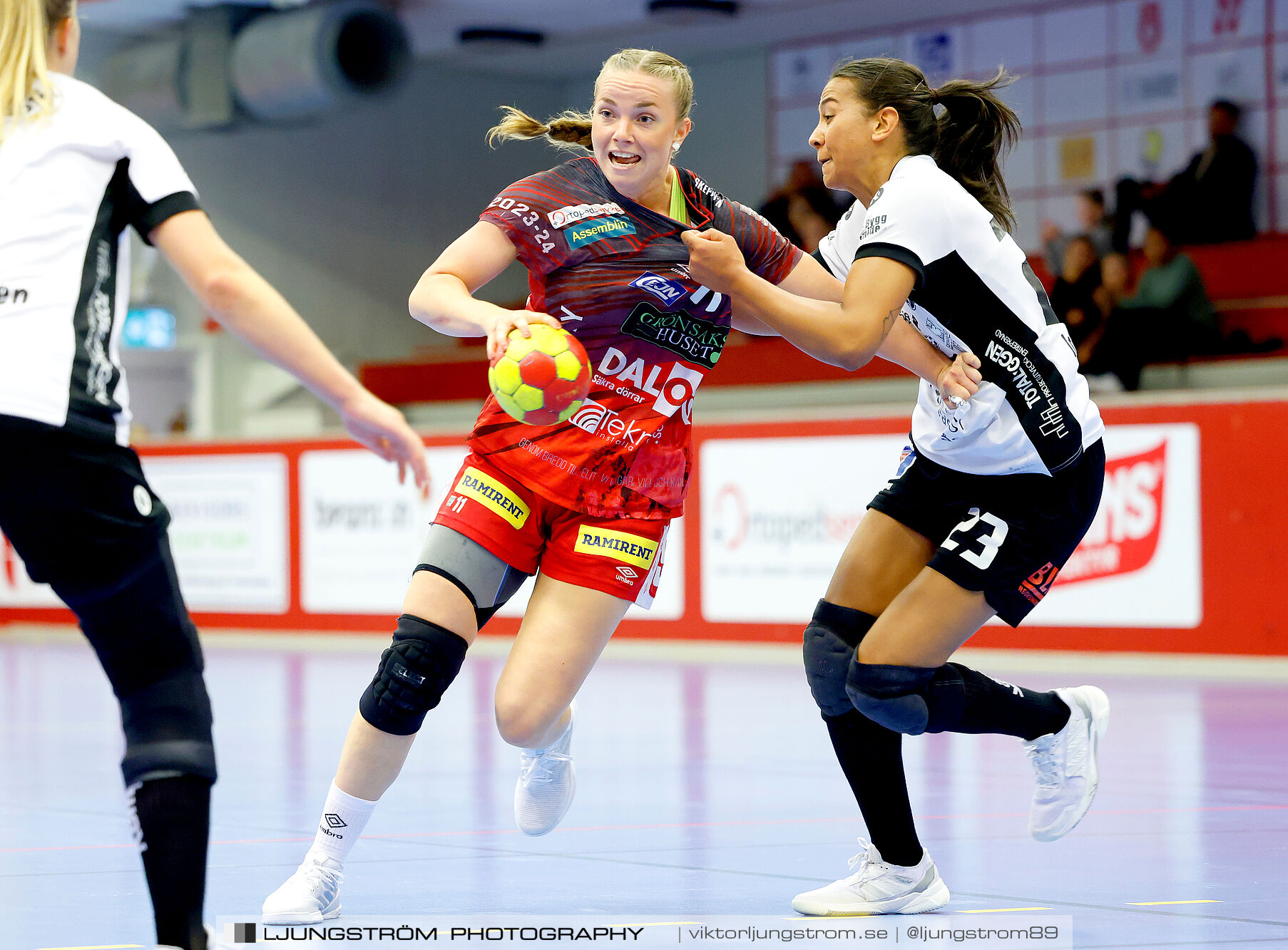 ATG Svenska Cupen Skövde HF-VästeråsIrsta HF 27-28,dam,Skövde Idrottshall,Skövde,Sverige,Handboll,,2024,343008