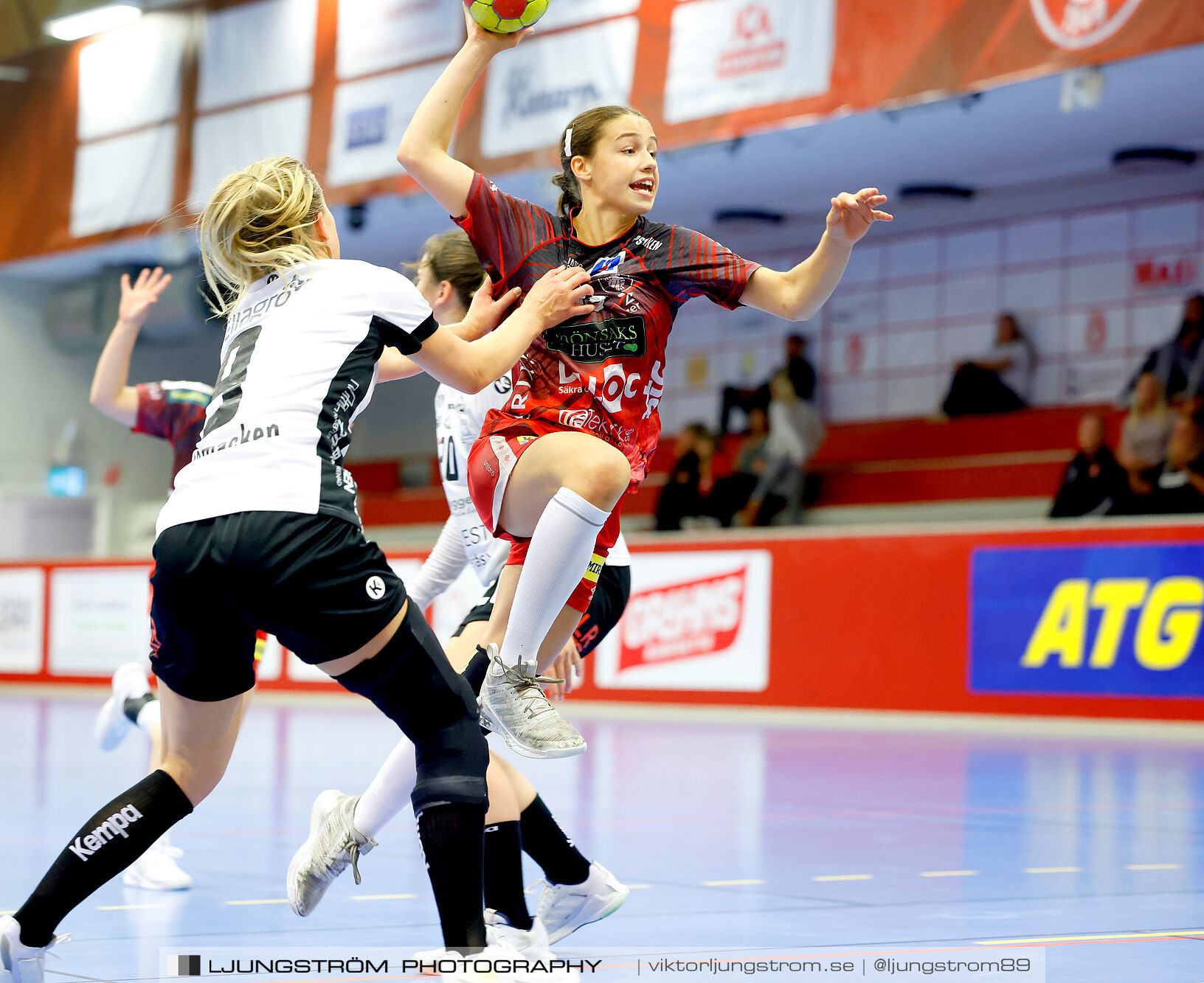 ATG Svenska Cupen Skövde HF-VästeråsIrsta HF 27-28,dam,Skövde Idrottshall,Skövde,Sverige,Handboll,,2024,343016