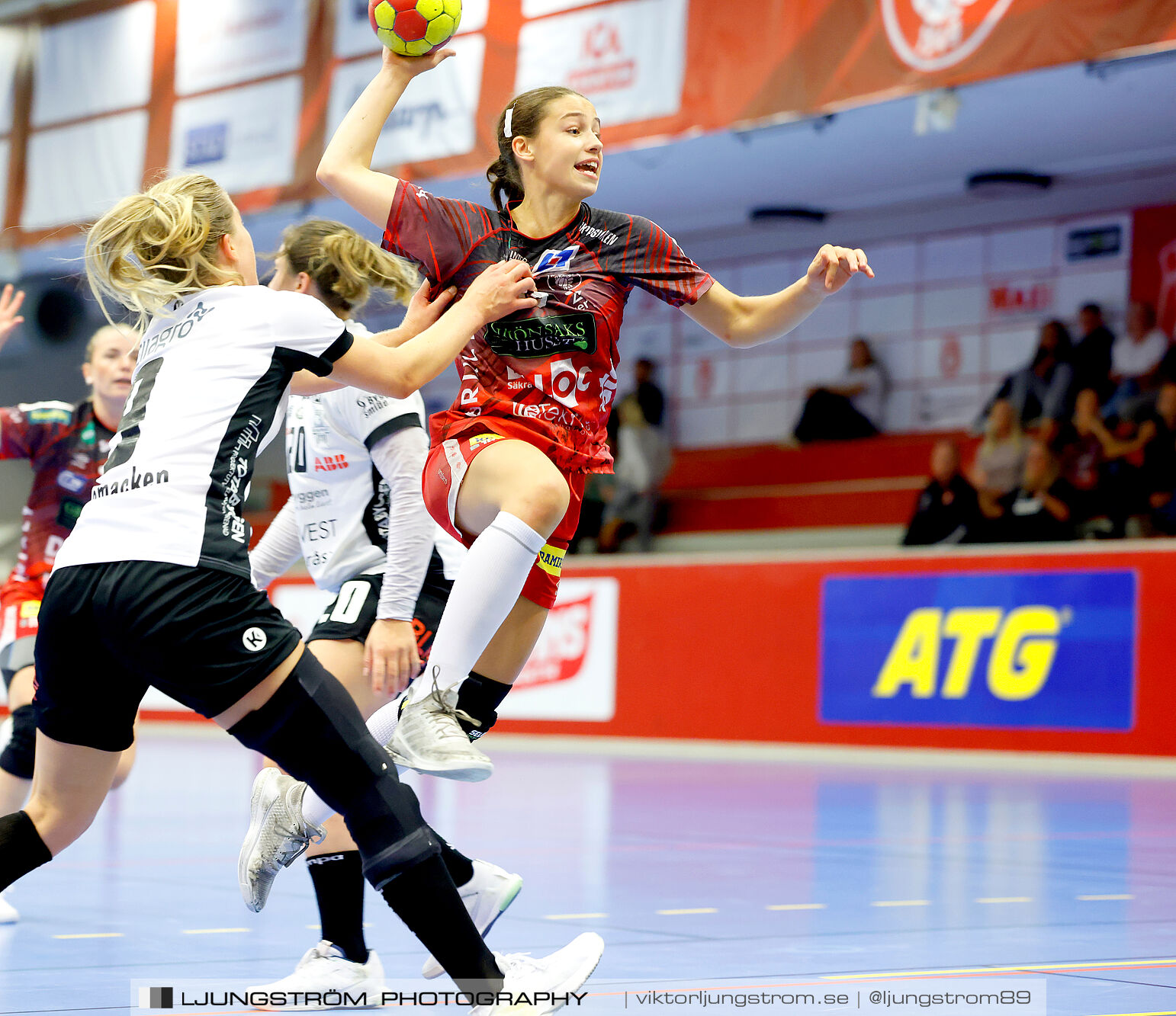 ATG Svenska Cupen Skövde HF-VästeråsIrsta HF 27-28,dam,Skövde Idrottshall,Skövde,Sverige,Handboll,,2024,343017