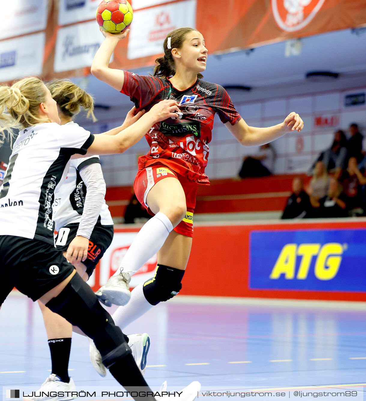 ATG Svenska Cupen Skövde HF-VästeråsIrsta HF 27-28,dam,Skövde Idrottshall,Skövde,Sverige,Handboll,,2024,343018