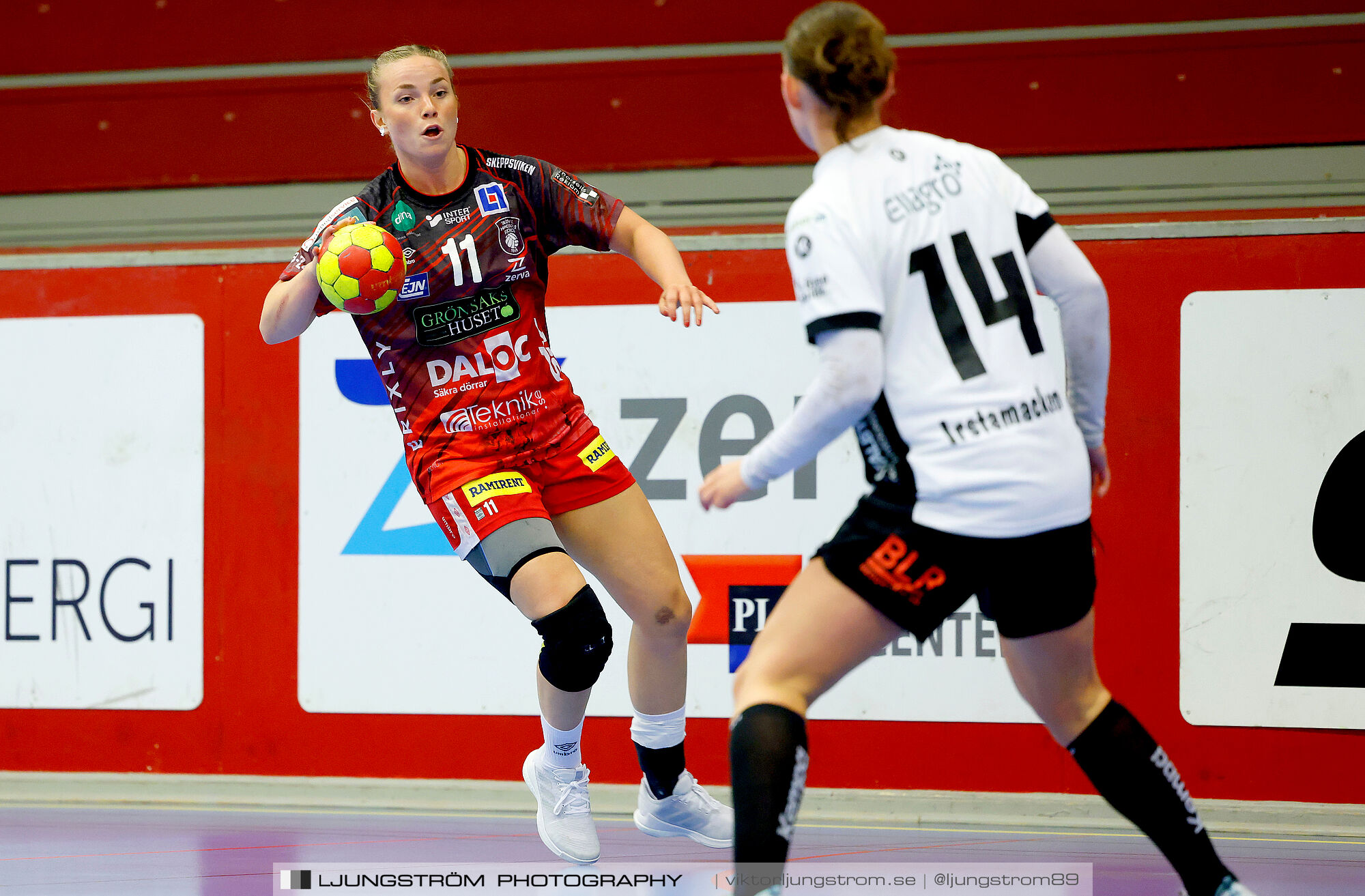 ATG Svenska Cupen Skövde HF-VästeråsIrsta HF 27-28,dam,Skövde Idrottshall,Skövde,Sverige,Handboll,,2024,343241