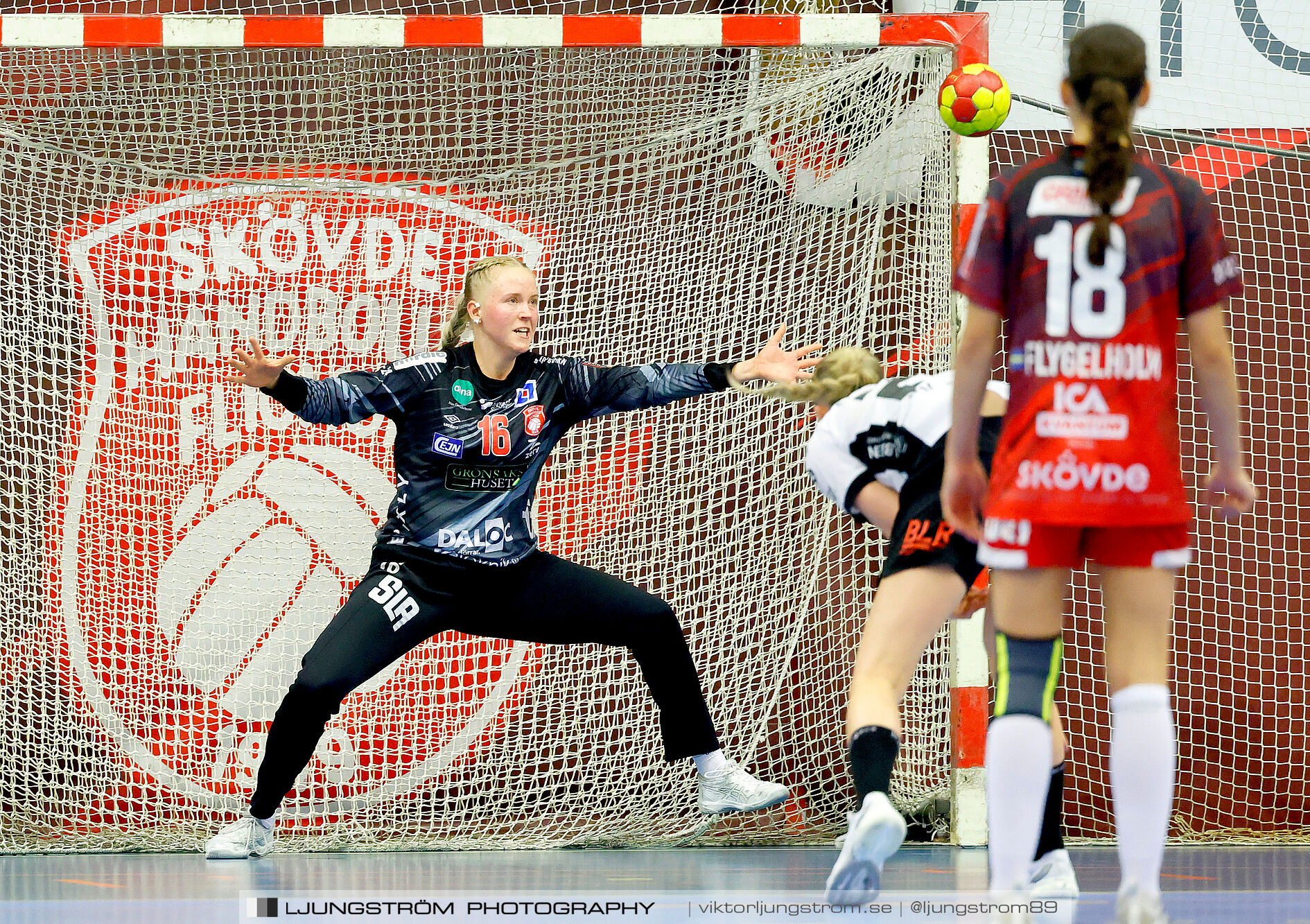 ATG Svenska Cupen Skövde HF-VästeråsIrsta HF 27-28,dam,Skövde Idrottshall,Skövde,Sverige,Handboll,,2024,343262