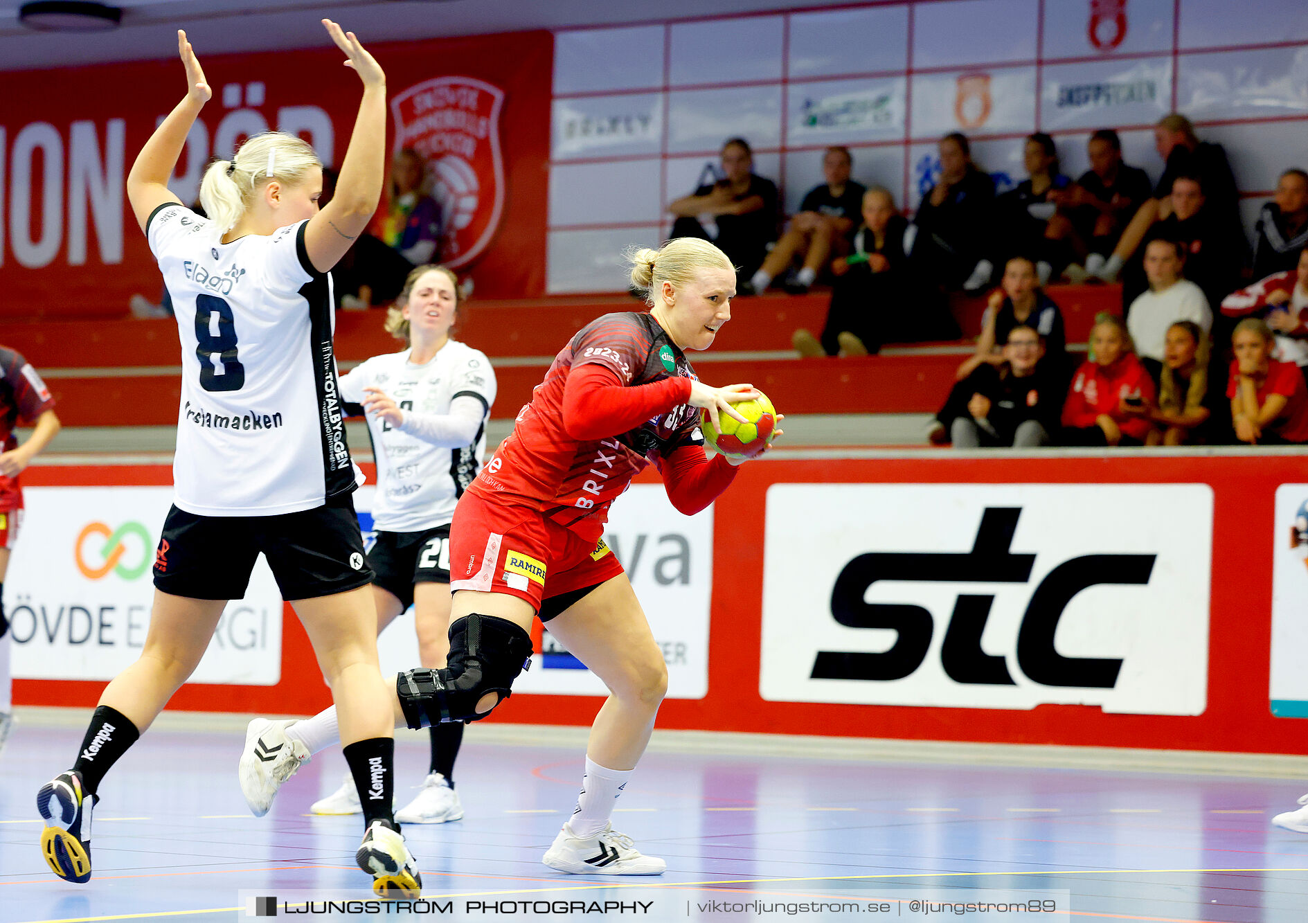 ATG Svenska Cupen Skövde HF-VästeråsIrsta HF 27-28,dam,Skövde Idrottshall,Skövde,Sverige,Handboll,,2024,343285