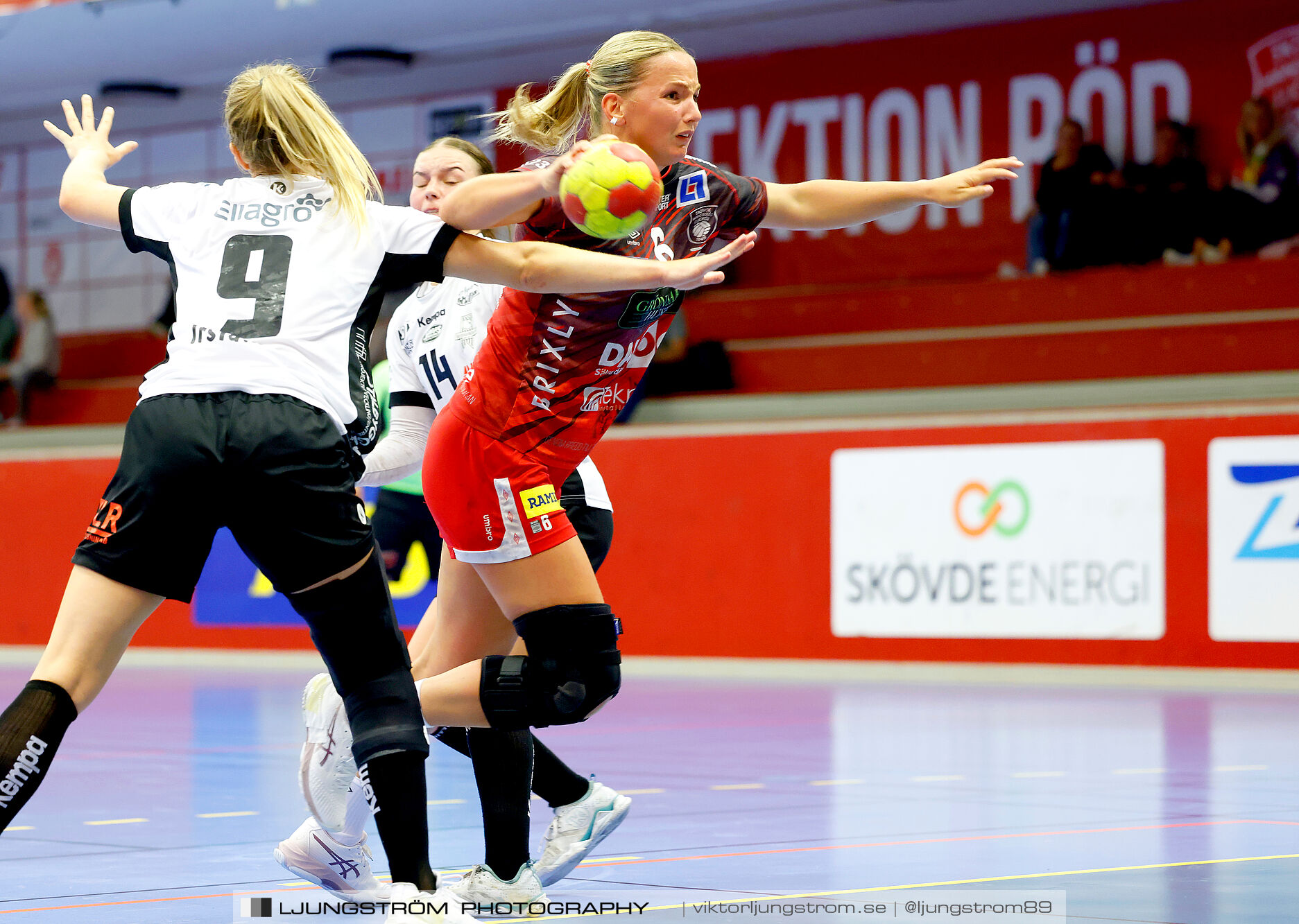 ATG Svenska Cupen Skövde HF-VästeråsIrsta HF 27-28,dam,Skövde Idrottshall,Skövde,Sverige,Handboll,,2024,343303