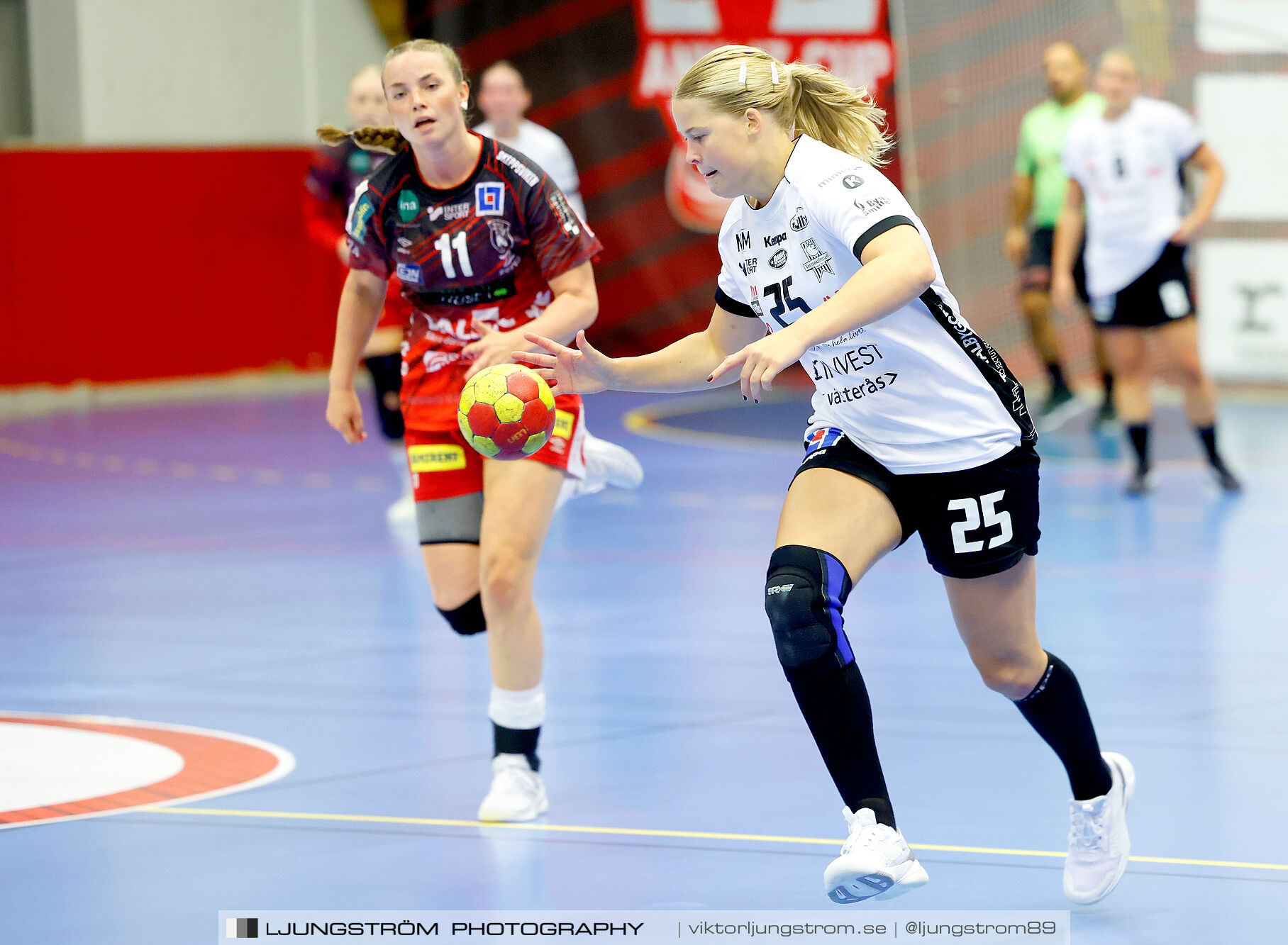 ATG Svenska Cupen Skövde HF-VästeråsIrsta HF 27-28,dam,Skövde Idrottshall,Skövde,Sverige,Handboll,,2024,343521