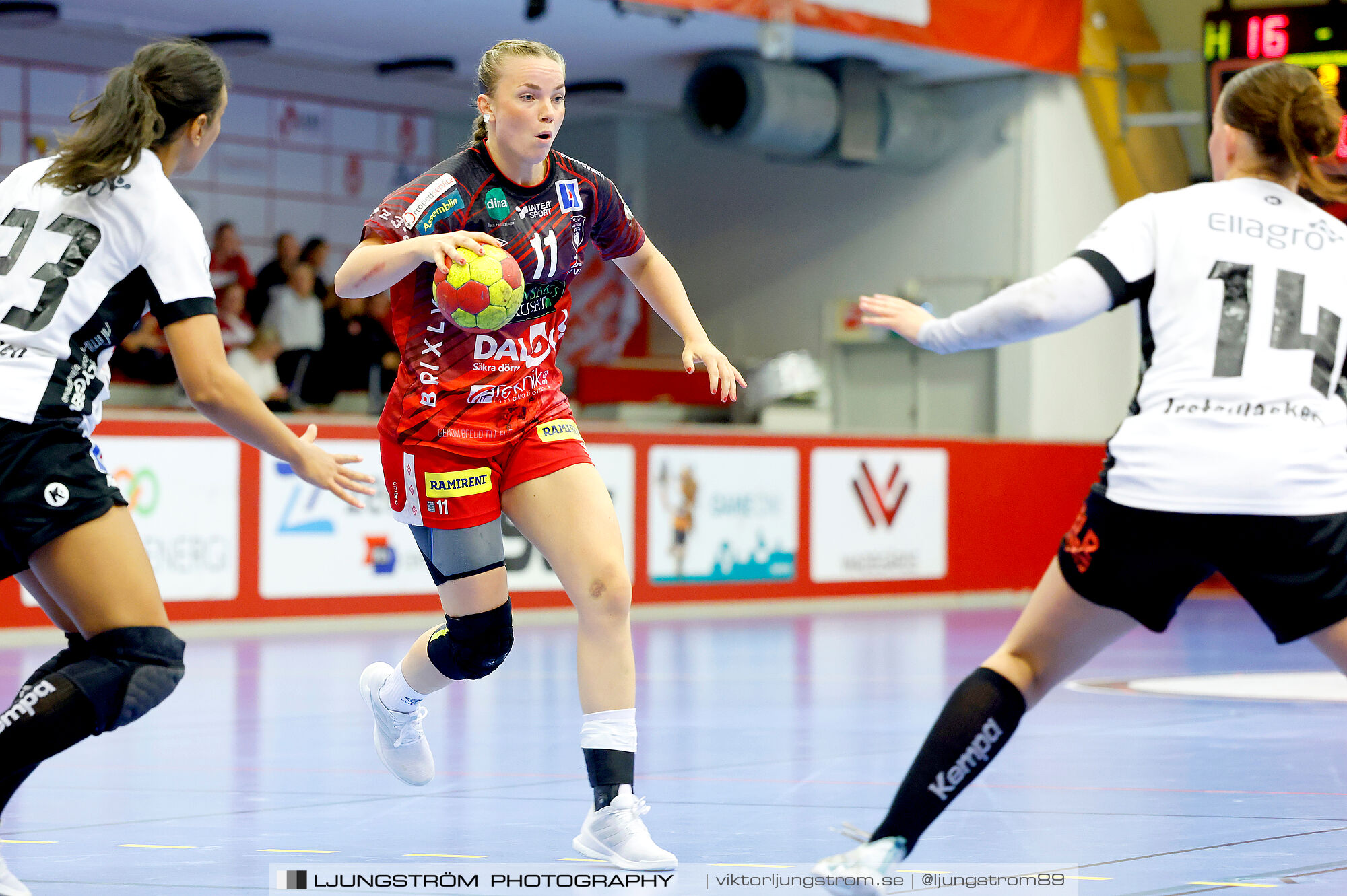 ATG Svenska Cupen Skövde HF-VästeråsIrsta HF 27-28,dam,Skövde Idrottshall,Skövde,Sverige,Handboll,,2024,343568