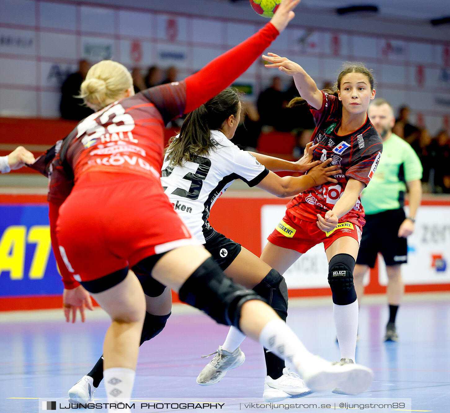 ATG Svenska Cupen Skövde HF-VästeråsIrsta HF 27-28,dam,Skövde Idrottshall,Skövde,Sverige,Handboll,,2024,343584